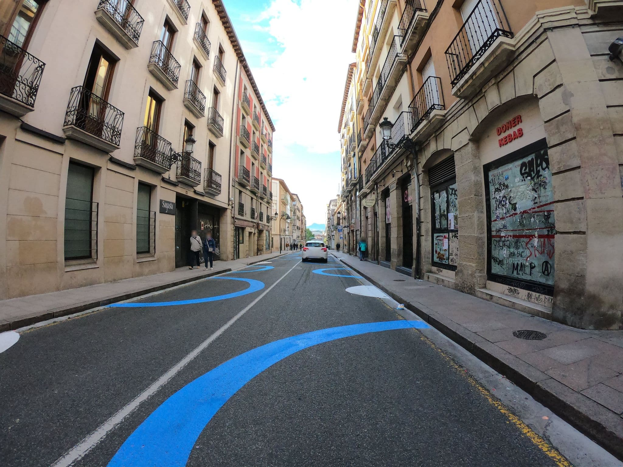Street view near Apartamentos Turísticos Sagasta, Logroño — © rubencarbonero (CC BY-SA · Mapillary)