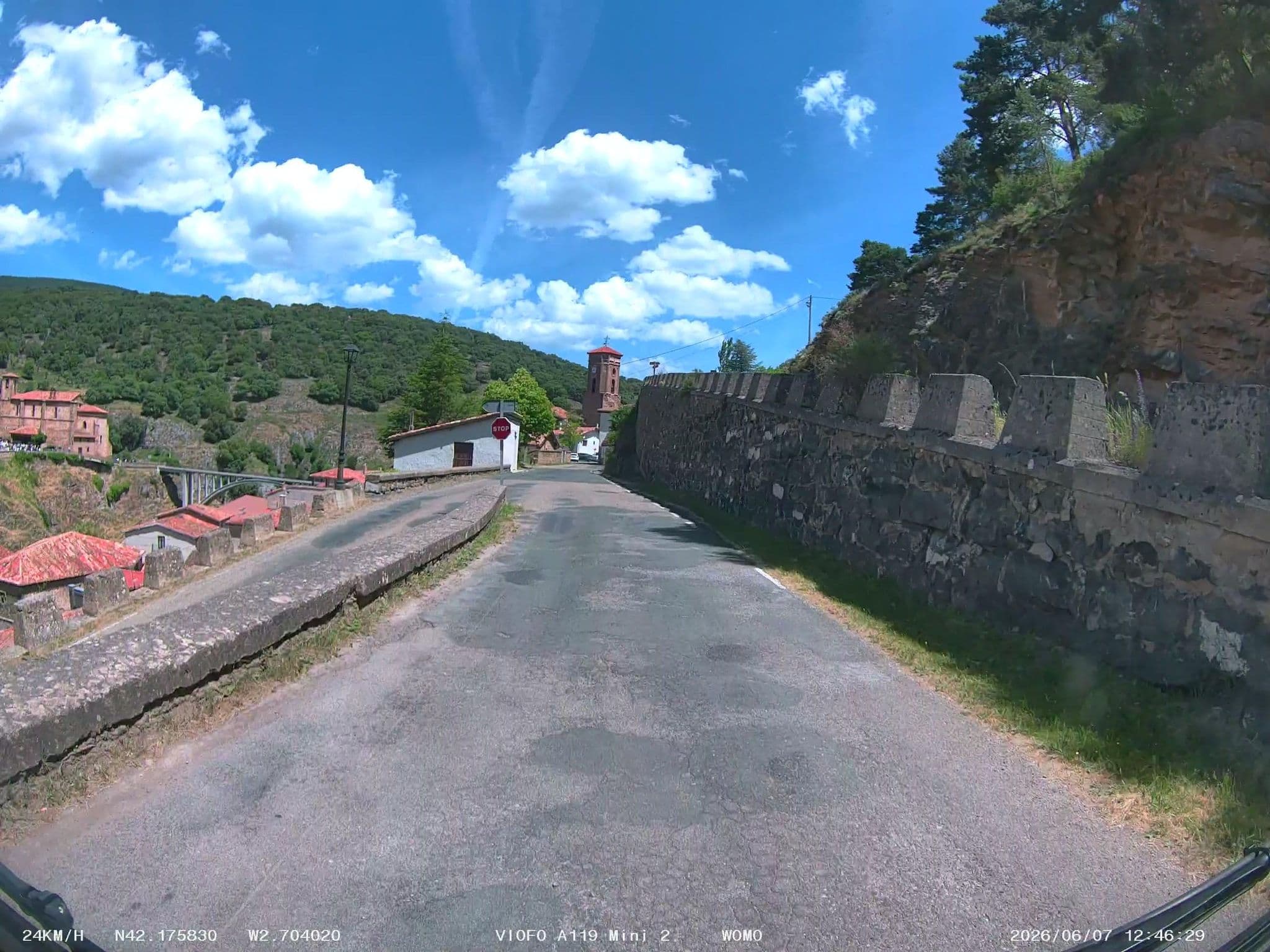Street view near Señorío de la Murada, Baños de Río Tobía — © soulcover (CC BY-SA · Mapillary)