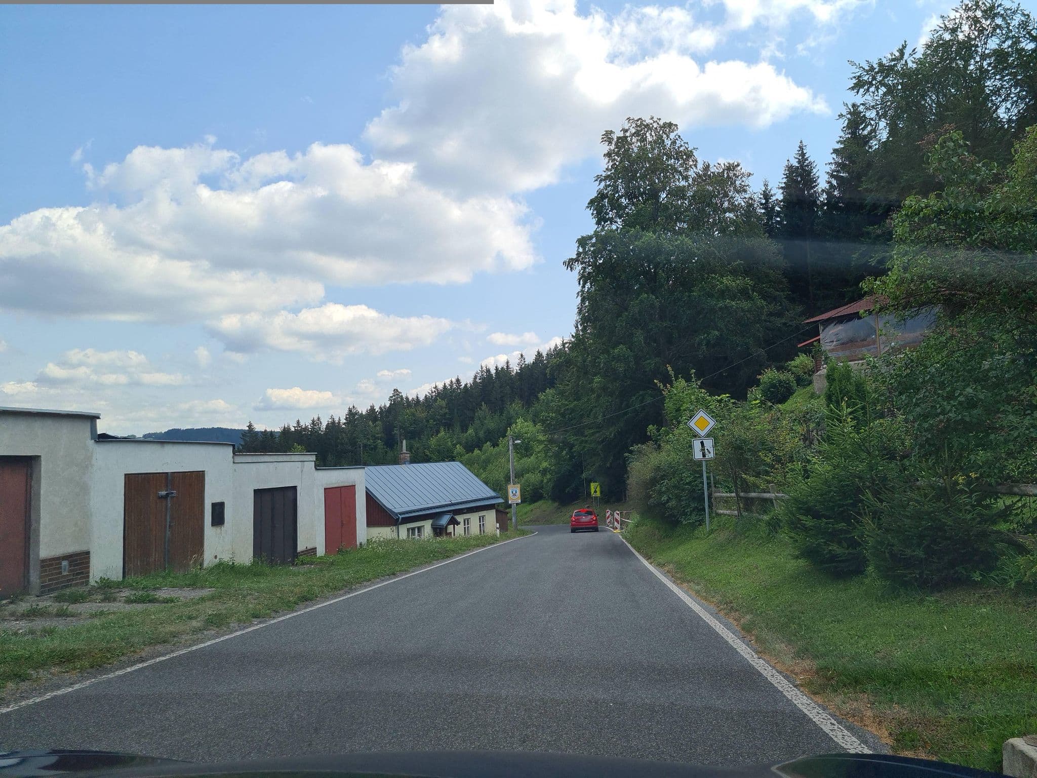 Street view near Penzion Hana, Desná — © kino (CC BY-SA · Mapillary)