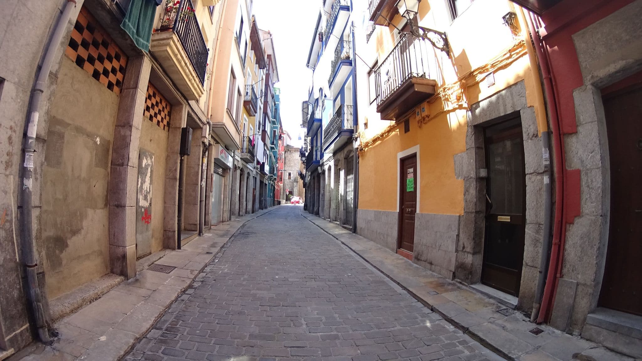 Street view near Andramari Apartamentuak, Bermeo — © robertogeb (CC BY-SA · Mapillary)