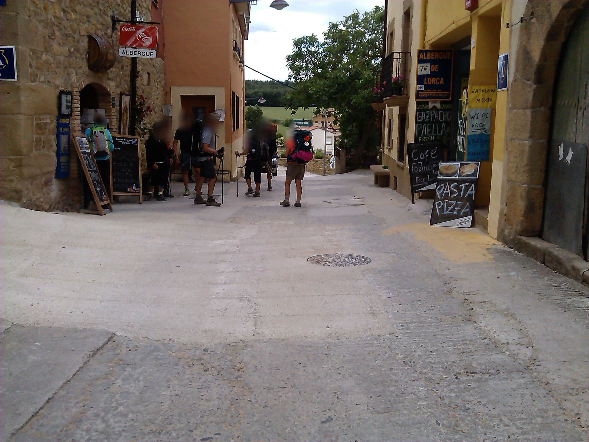 Street view near Albergue De Lorca, Yerri — © changchun1 (CC BY-SA · Mapillary)