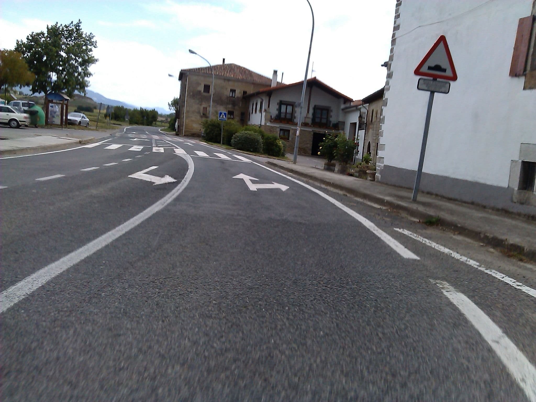 Street view near Kyb Suspensions Europe, Oltza — © changchun1 (CC BY-SA · Mapillary)