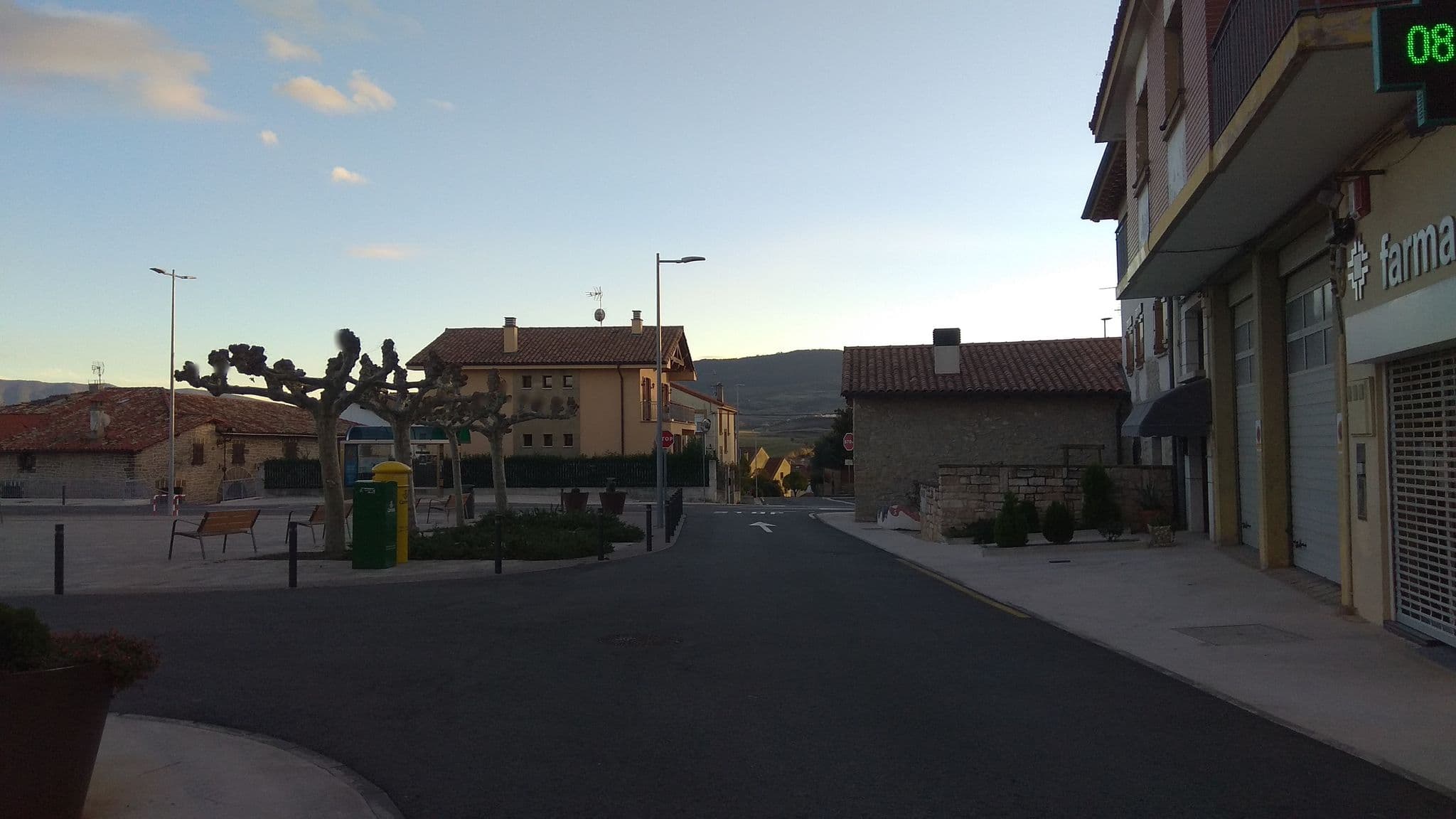 Street view near Bar Hostal Ardoi, Zizur Mayor — © thehandler (CC BY-SA · Mapillary)