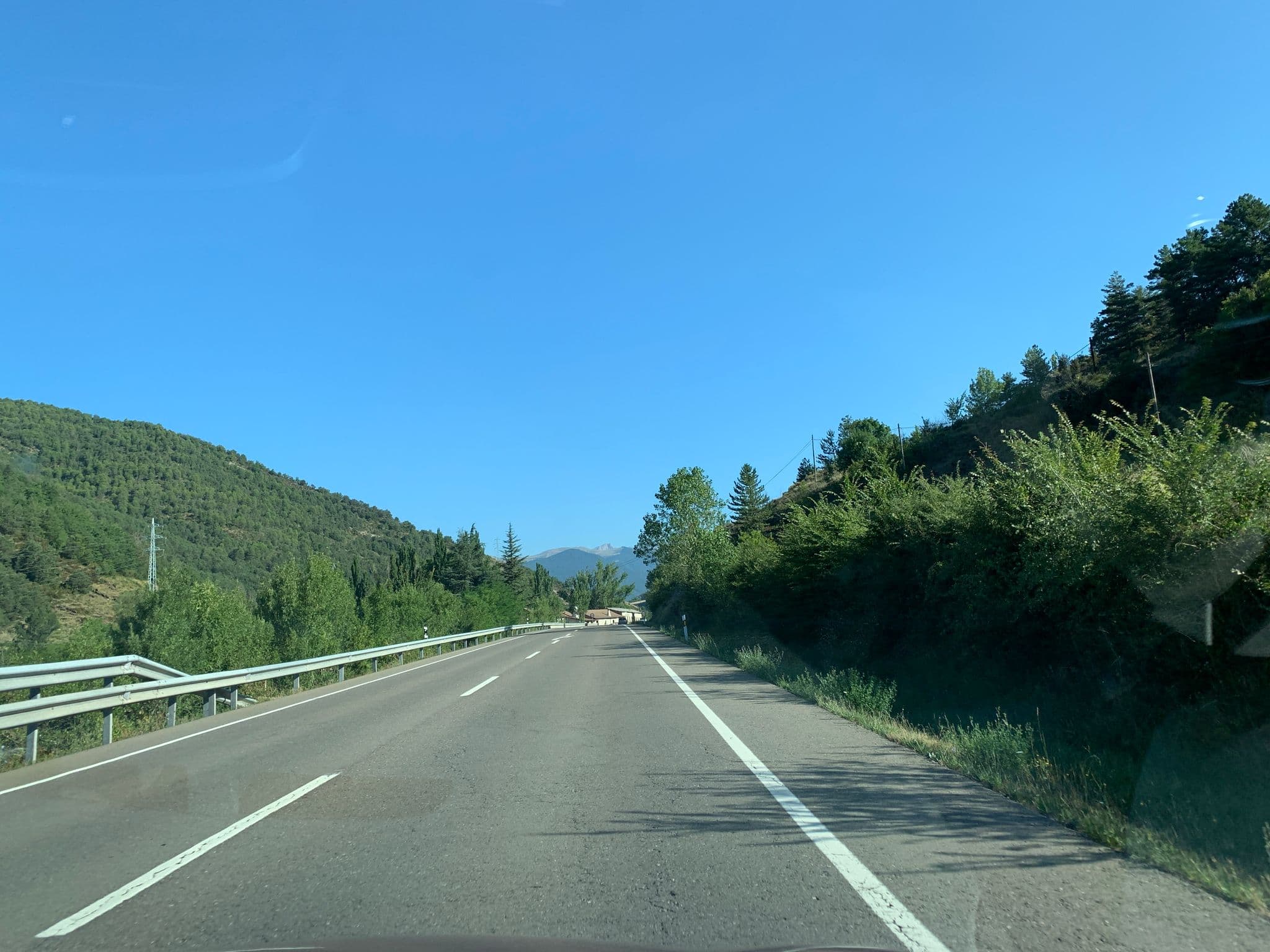 Street view near Hotel Charlé, Jaca — © robot8a (CC BY-SA · Mapillary)