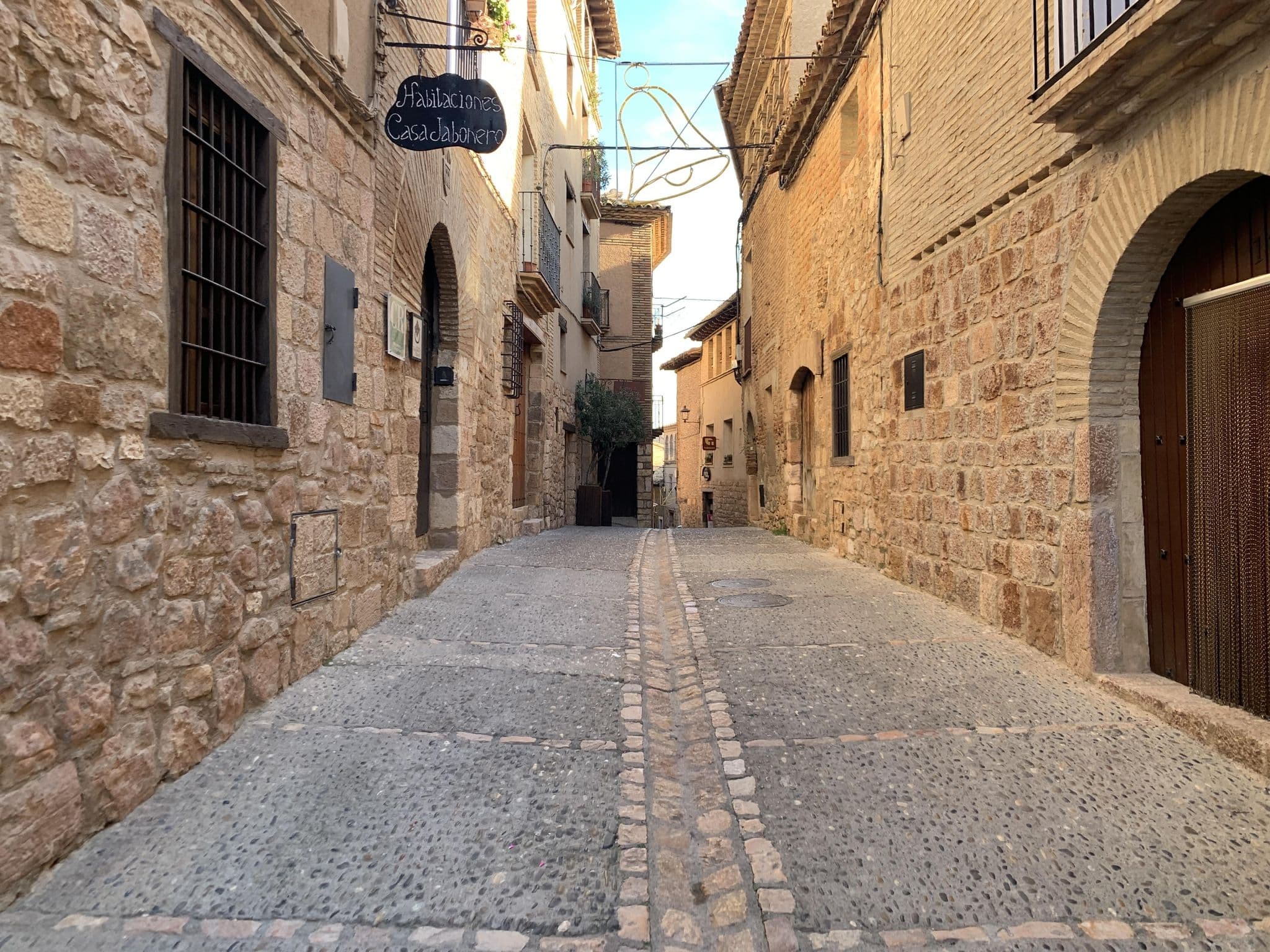 Street view near Casa Jabonero, Barbastro — © robot8a (CC BY-SA · Mapillary)