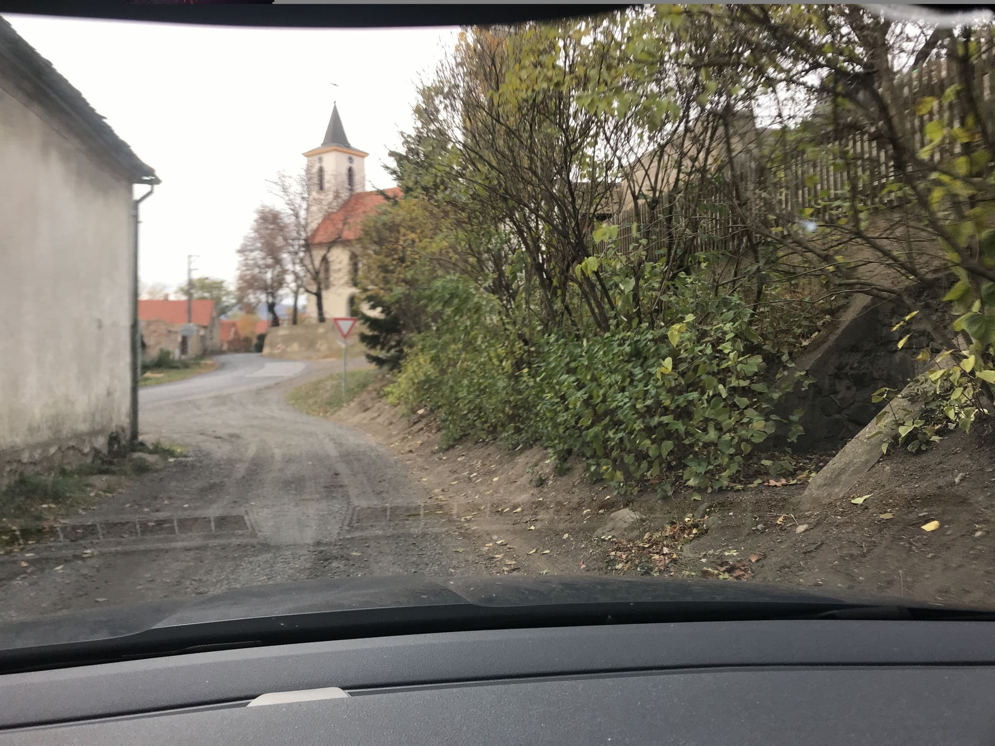 Street view near Farma pod Házmburkem, Libochovice — © atze777 (CC BY-SA · Mapillary)
