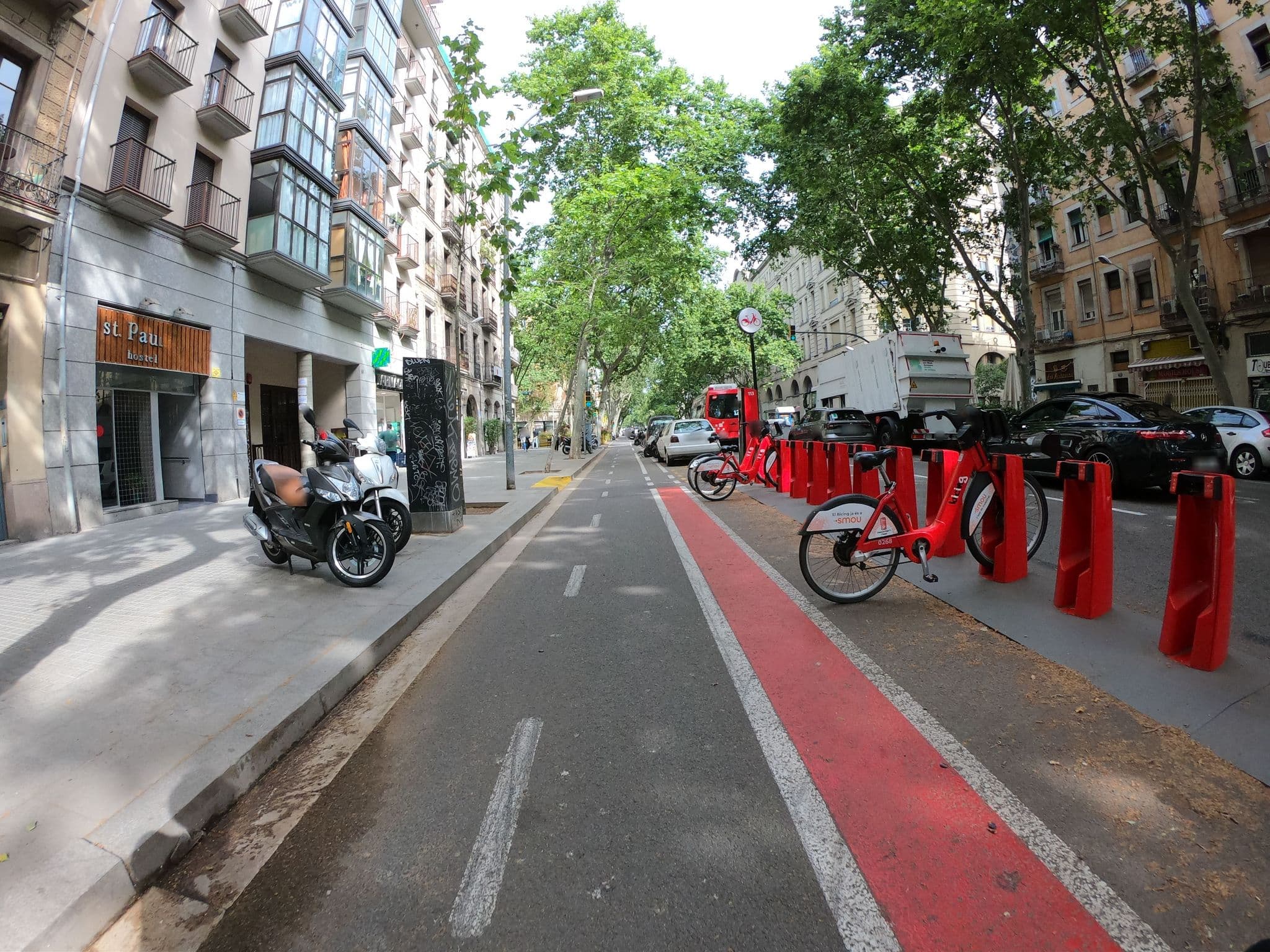 Street view near Hotel Hostal Sant Pau 51, Poble Sec — © rubencarbonero (CC BY-SA · Mapillary)