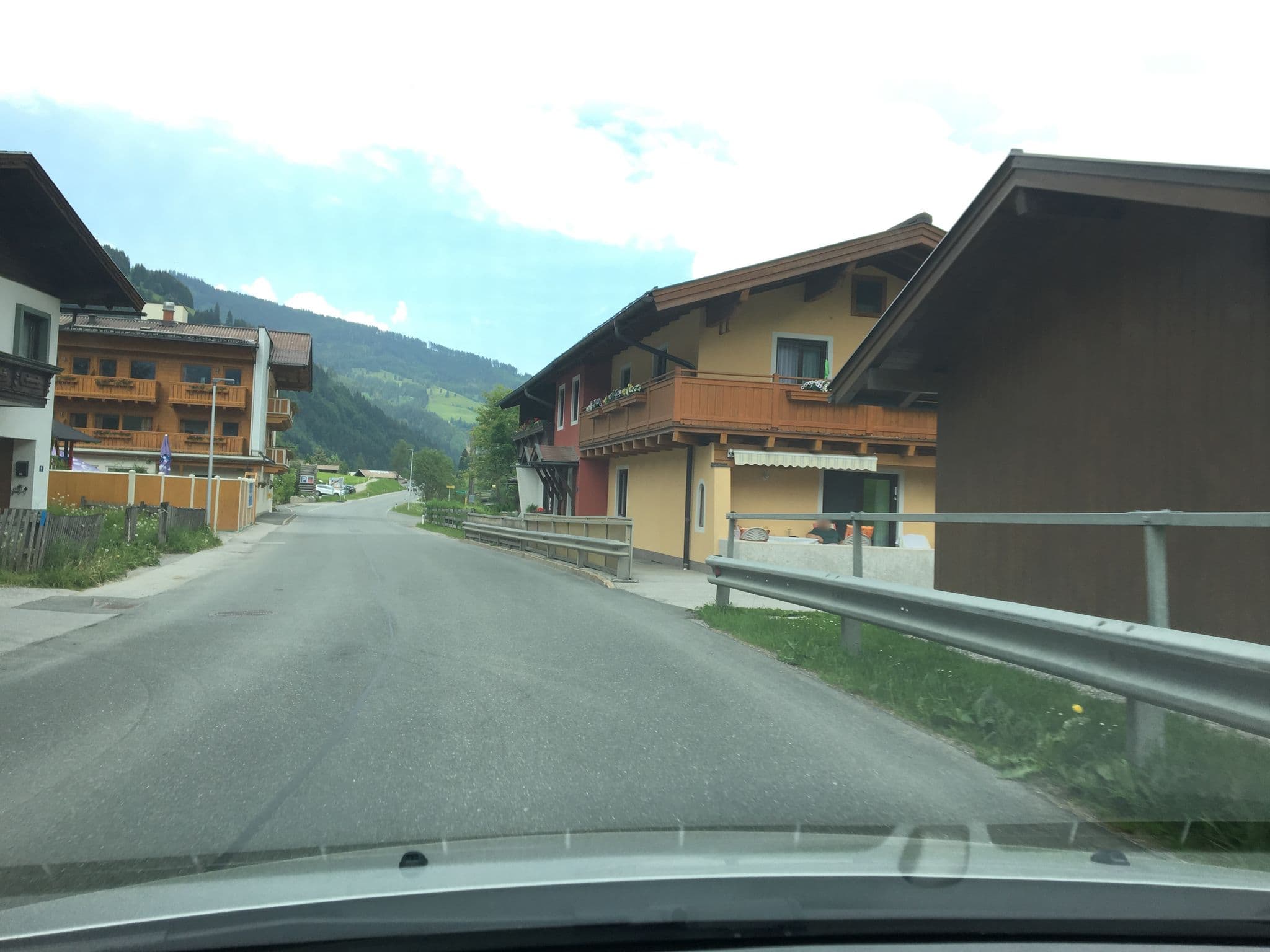 Street view near Haus Schartner, Hof — © chicc0 (CC BY-SA · Mapillary)