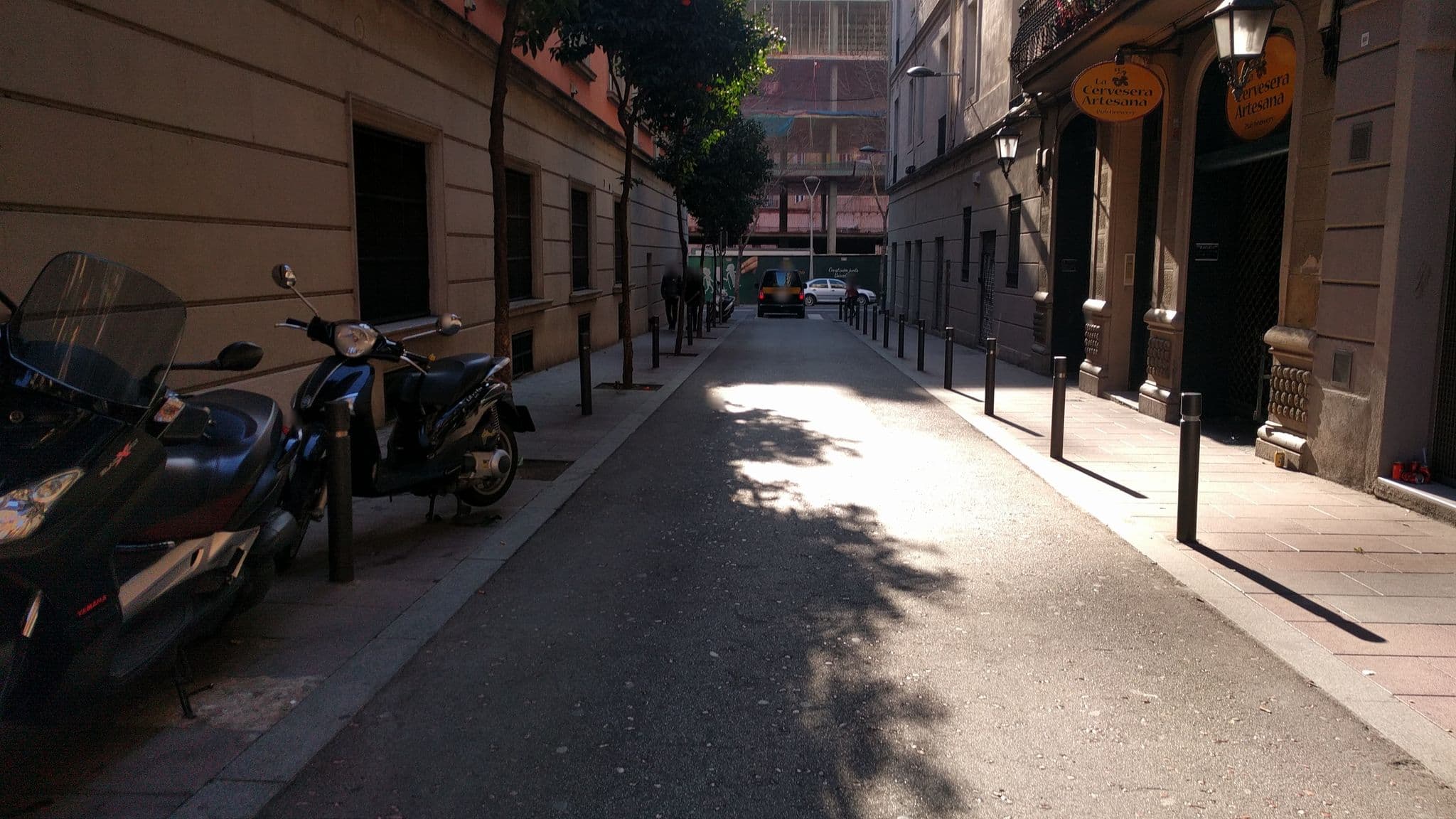 Street view near ApartEasy, Gràcia — © pere (CC BY-SA · Mapillary)