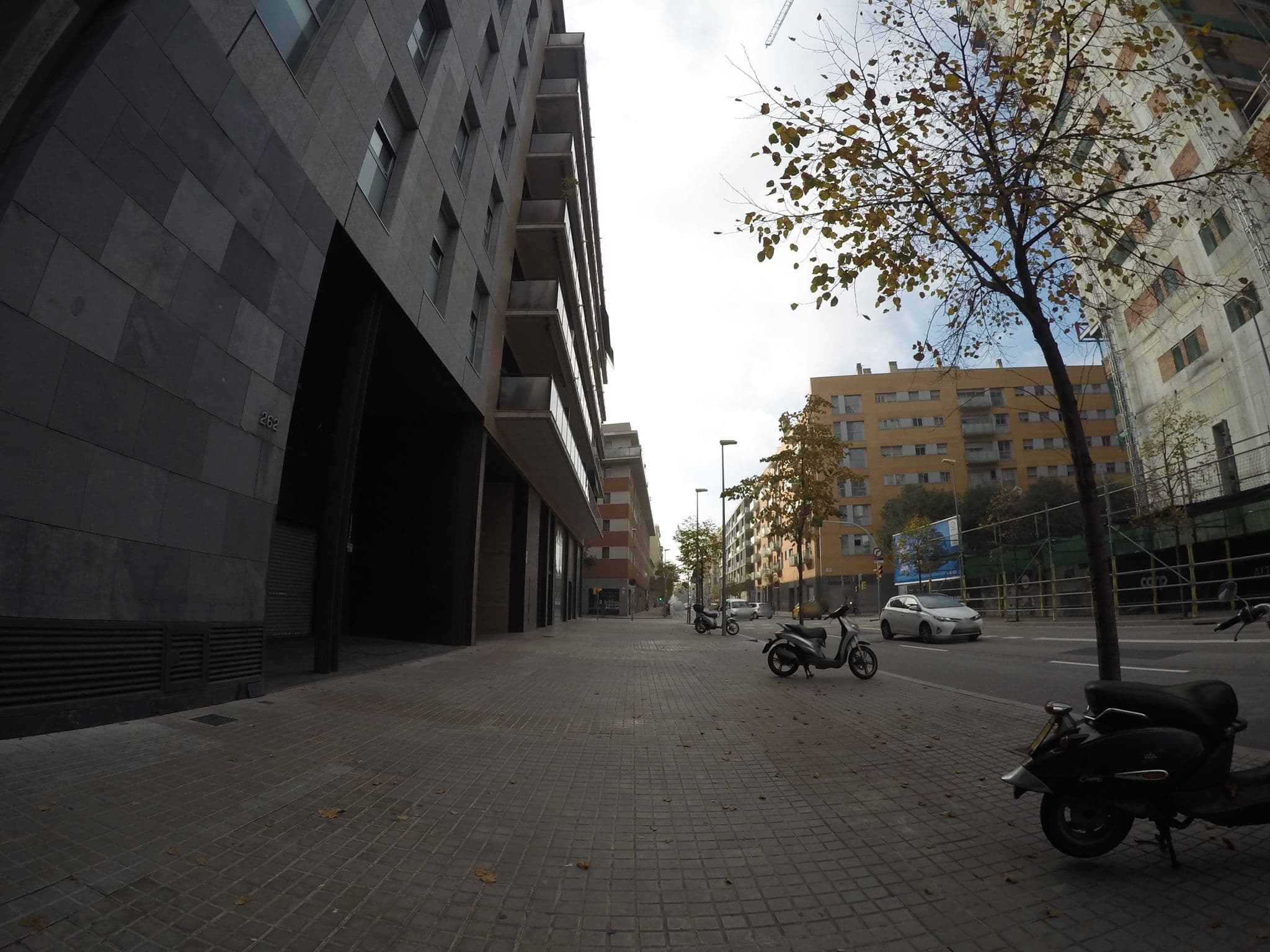 Street view near Diagonal Mar Apartments, el Poblenou — © paulinus (CC BY-SA · Mapillary)