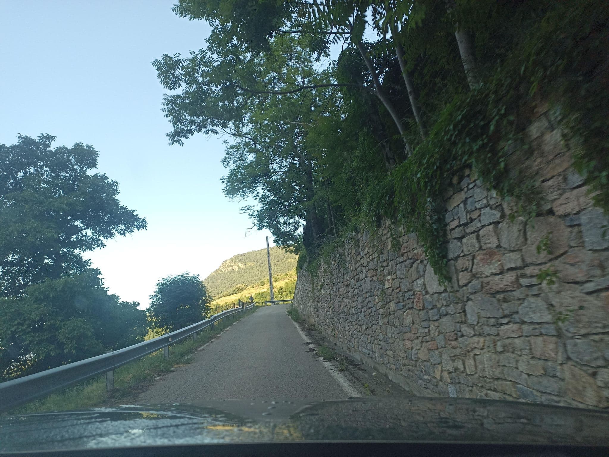 Street view near Casa Rural Cal Costa, Toloriu — © toniserra (CC BY-SA · Mapillary)