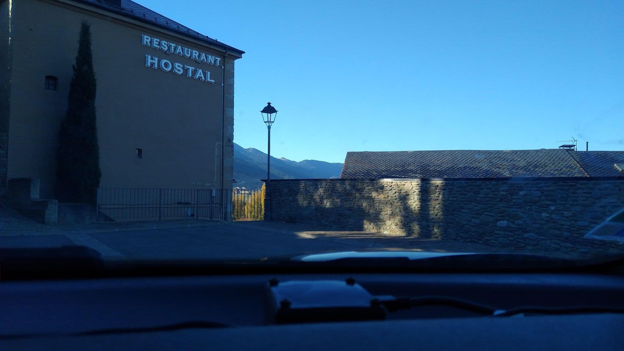 Street view near Hostal d'Escadarcs, Puigcerdà — © rhum (CC BY-SA · Mapillary)