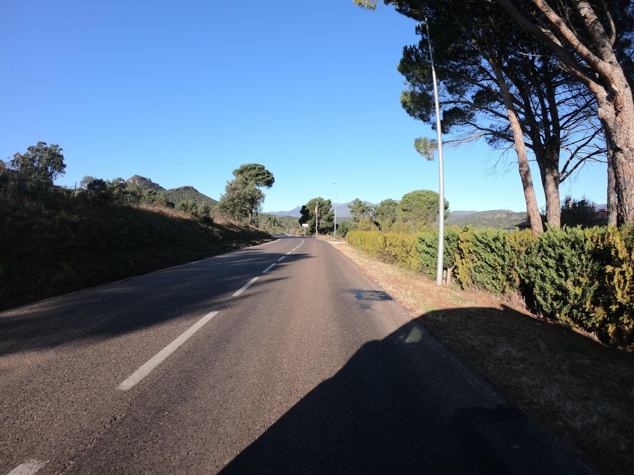 Street view near Restaurante y Apartamentos Can Mora, Llers — © joostjakob (CC BY-SA · Mapillary)