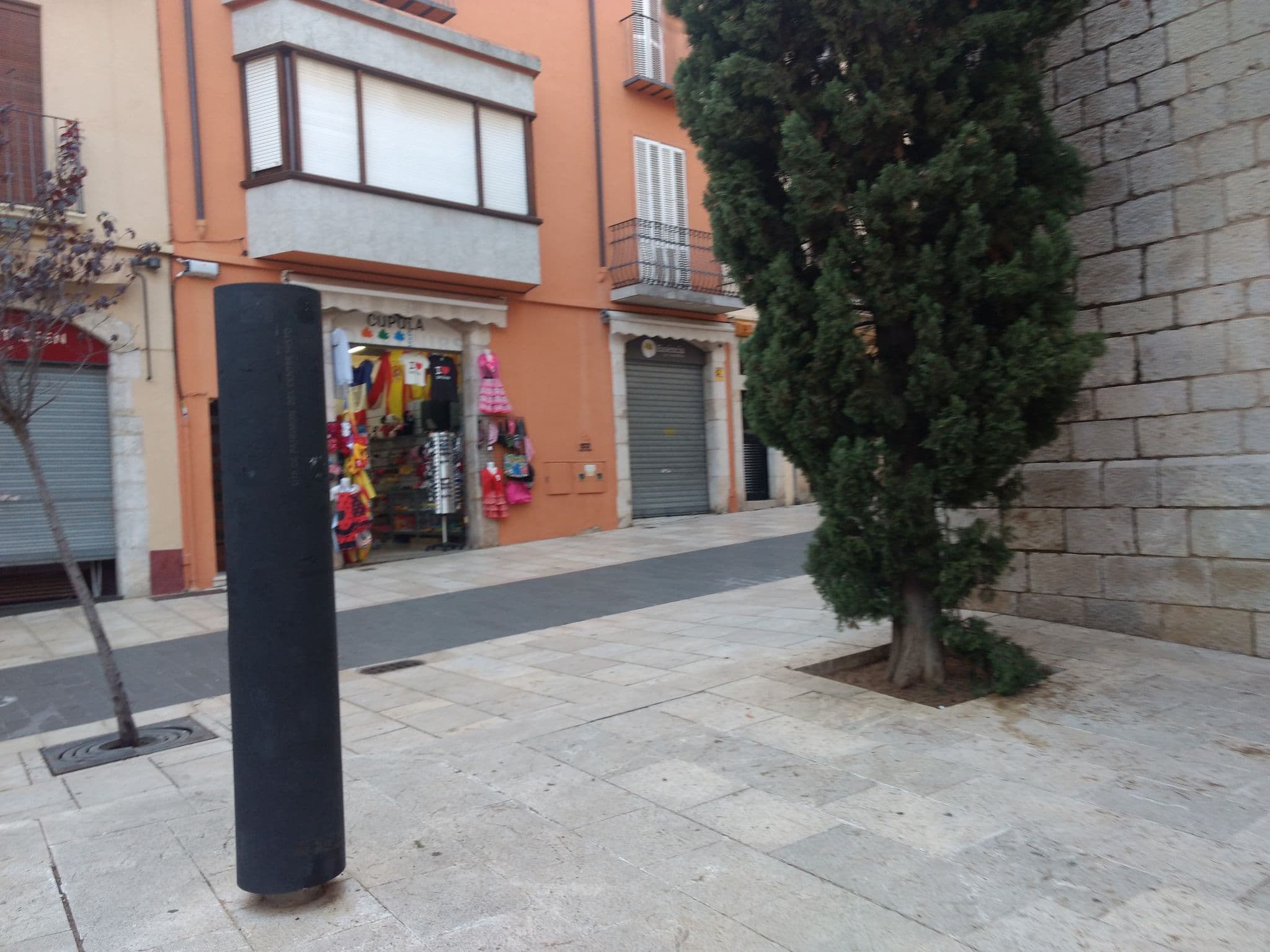 Street view near The muséum appartments, Figueres — © yod4z (CC BY-SA · Mapillary)