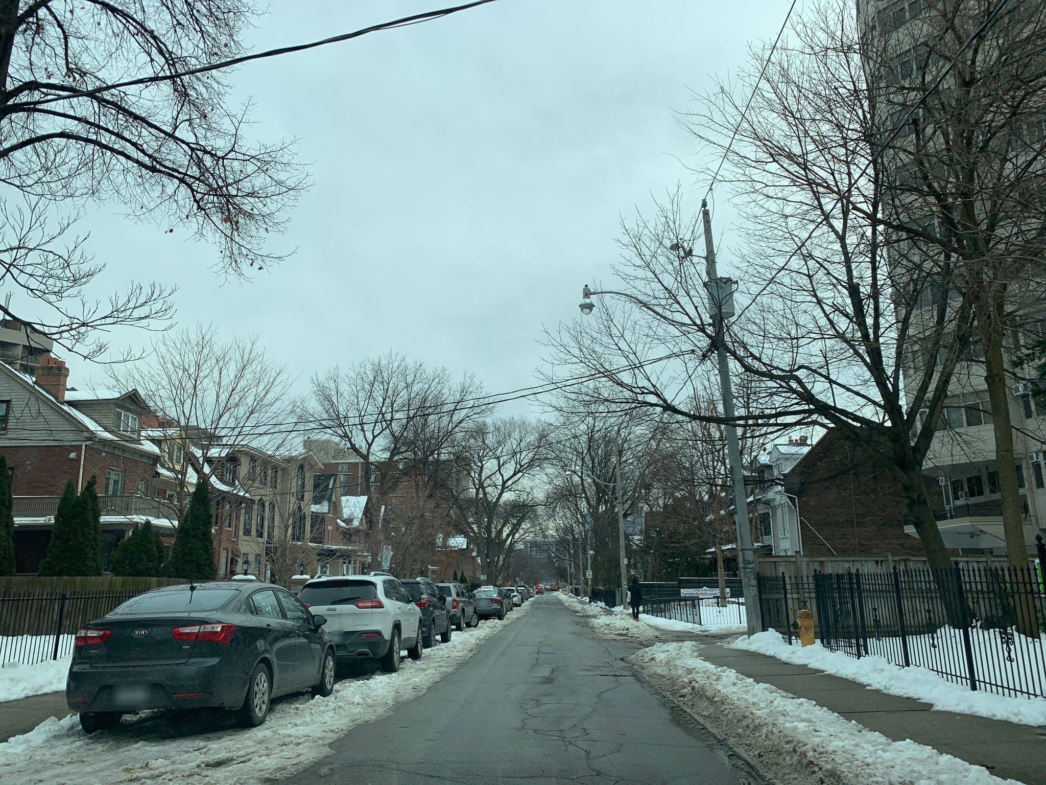 Street view near Alan's Garden Bed and Breakfast, Church-Yonge Corridor — © mdrive (CC BY-SA · Mapillary)