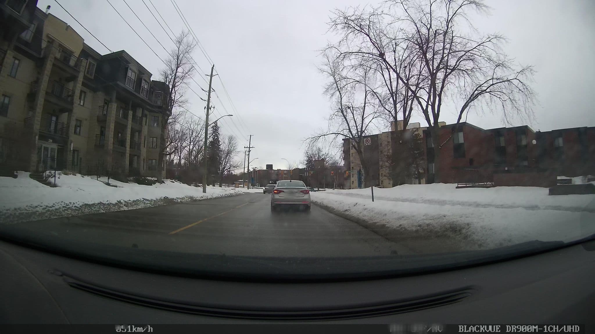 Street view near The Bayclub, Barrie — © abcourier (CC BY-SA · Mapillary)