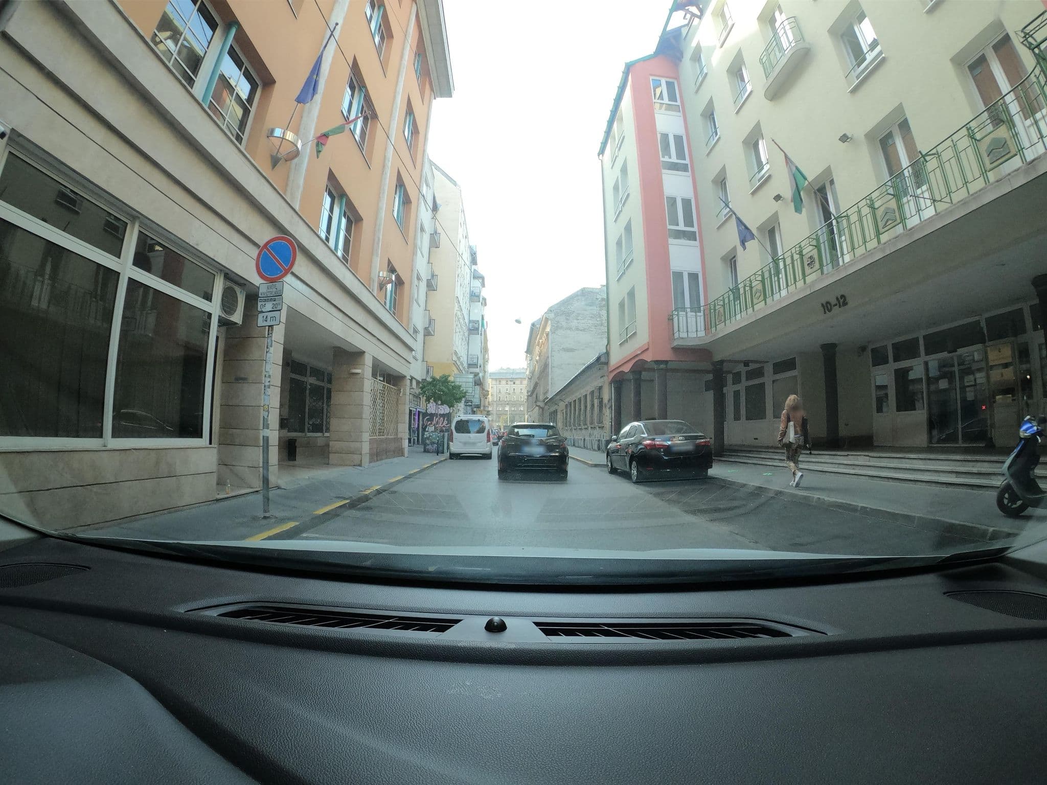 Street view near Liechtenstein Apartments, Palotanegyed — © vst (CC BY-SA · Mapillary)