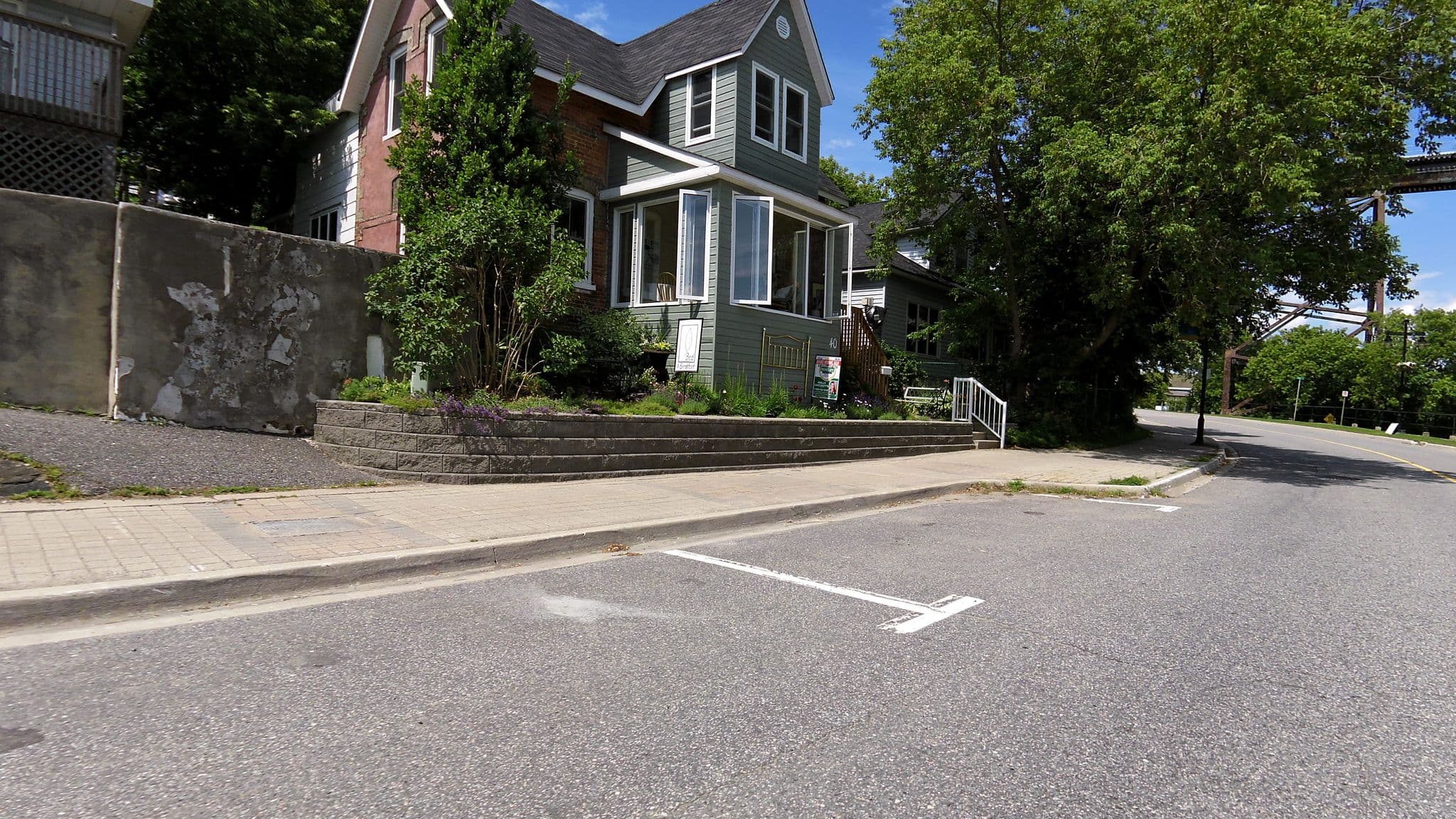 Street view near Bat St Bed And Breakfast, Parry Sound — © rps333 (CC BY-SA · Mapillary)