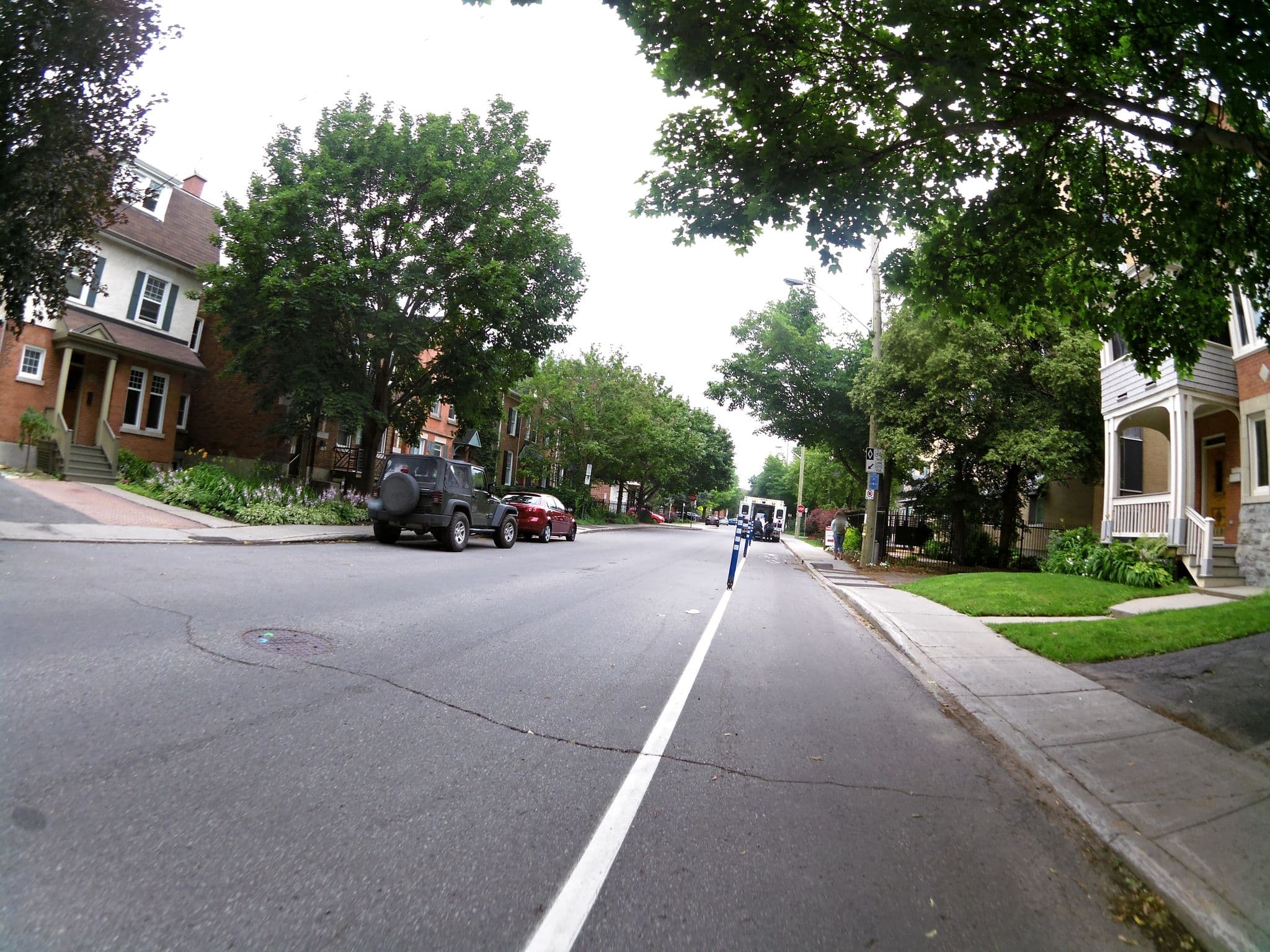 Street view near Ottawa House Bed & Breakfast, Sandy Hill — © mronewheeldrive (CC BY-SA · Mapillary)