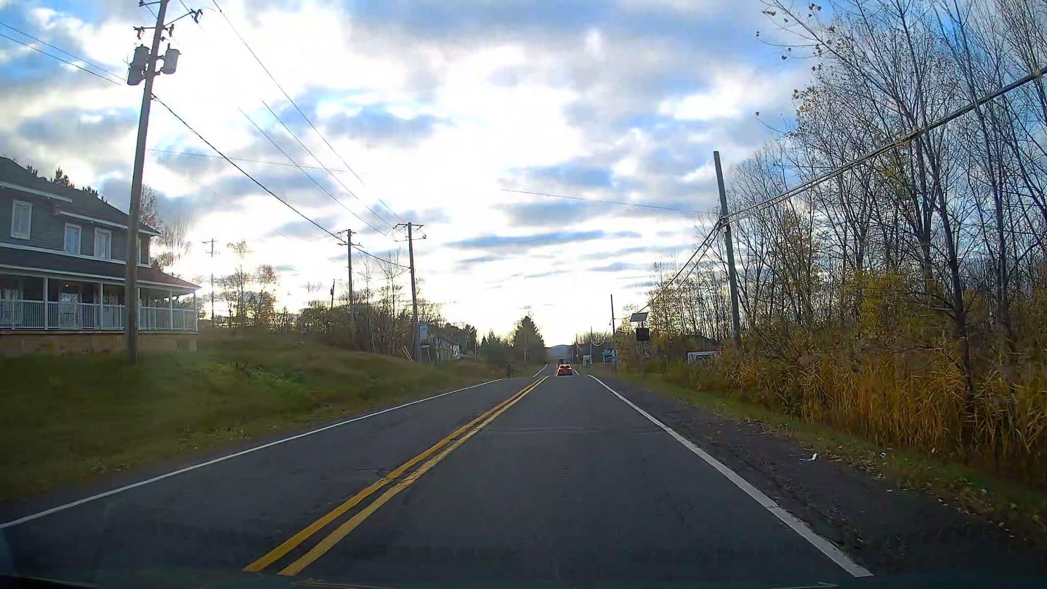 Street view near Sutton’s Haven Inn, Sutton — © Encrypted (CC BY-SA · Mapillary)
