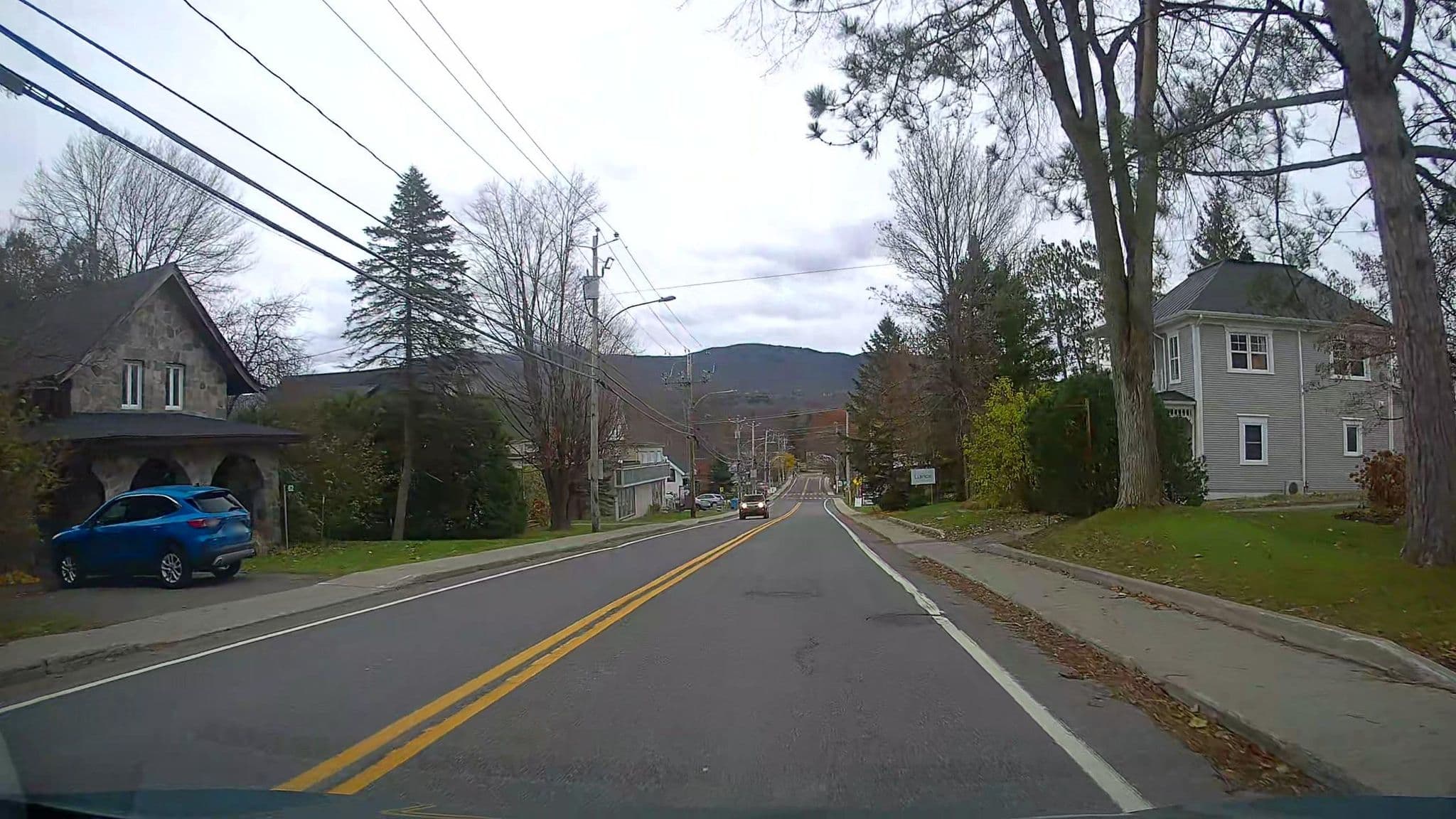 Street view near Auberge Les Caprices De Victoria, Sutton — © Encrypted (CC BY-SA · Mapillary)