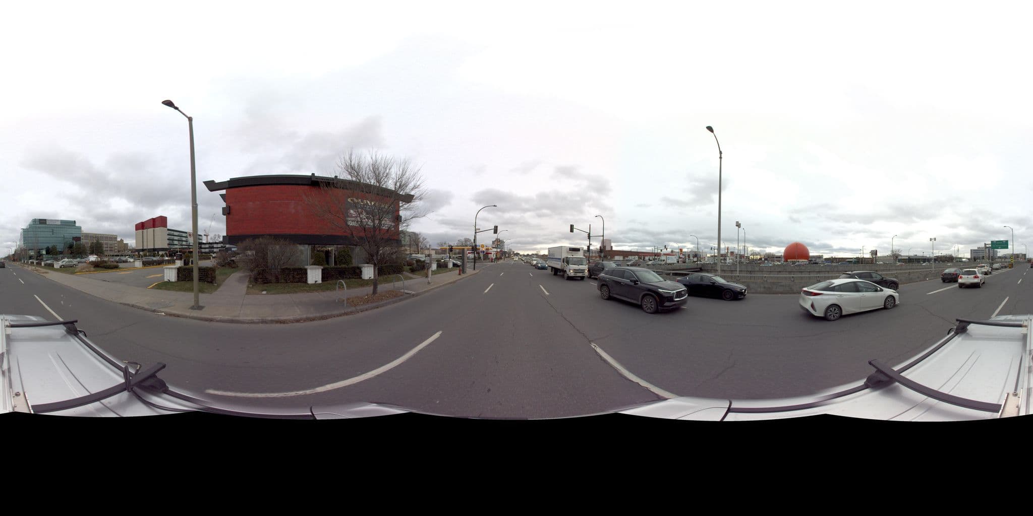 Street view near Cp Rail Hotel Rubyfoos, Saint-Laurent — © VdM (CC BY-SA · Mapillary)