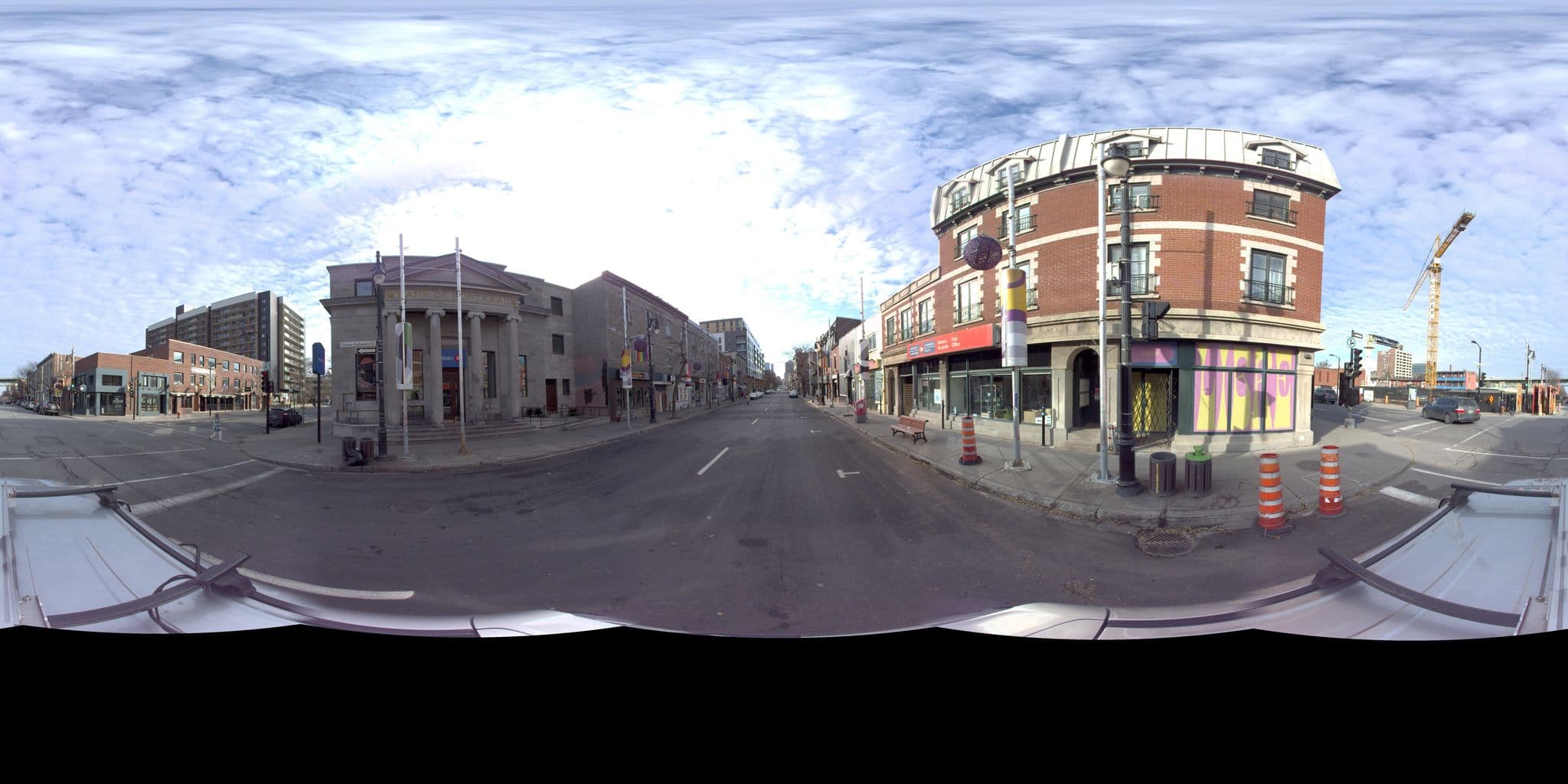Street view near Larose Hotel Apt, Vieux-Montréal — © VdM (CC BY-SA · Mapillary)