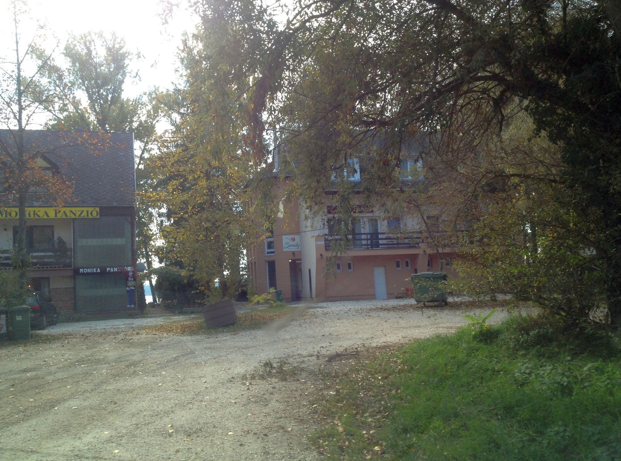 Street view near Mónika Panzió, Tata — © istefanos (CC BY-SA · Mapillary)