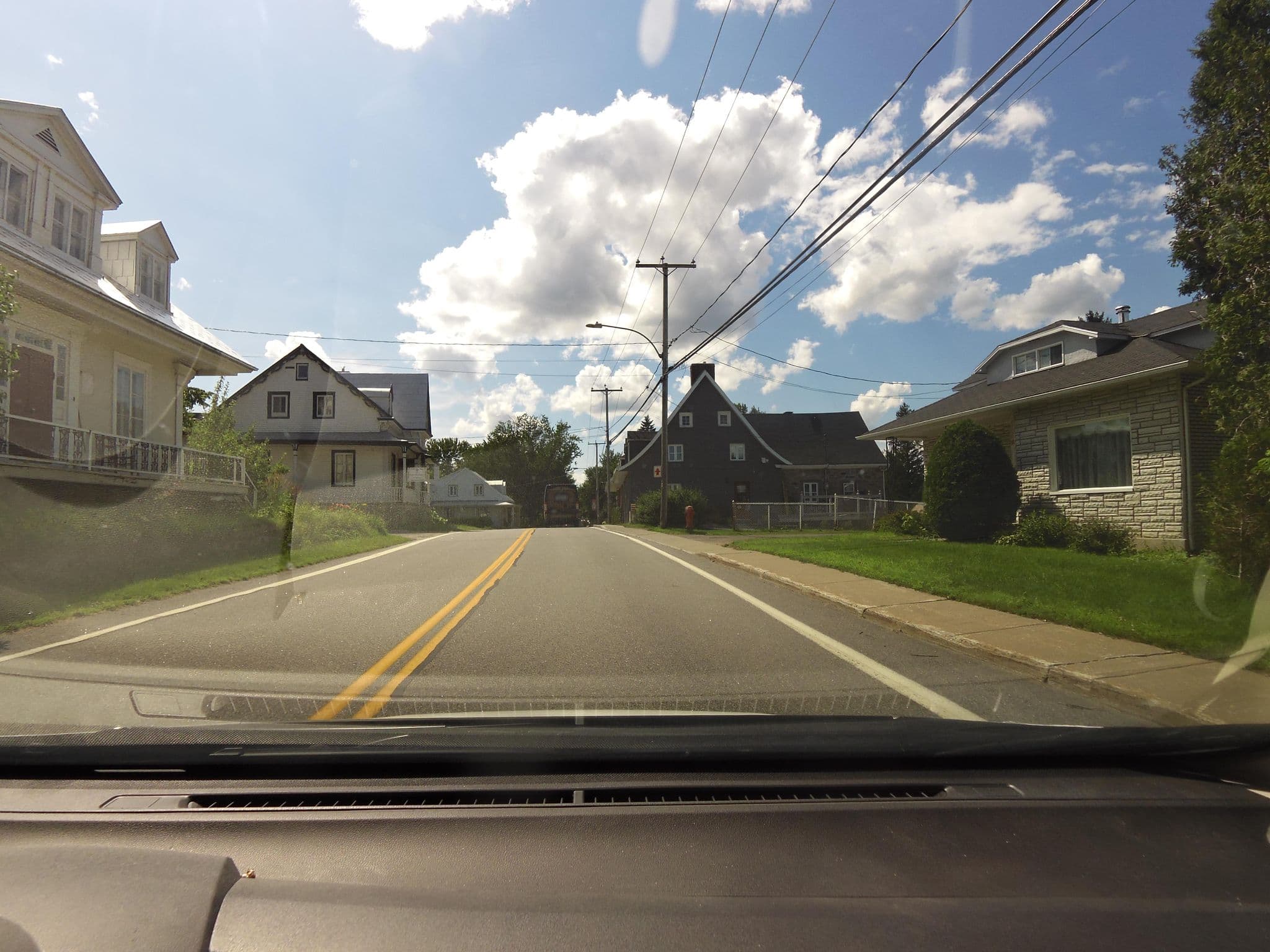 Street view near Auberge de l’Ouest, Portneuf — © hshearer (CC BY-SA · Mapillary)
