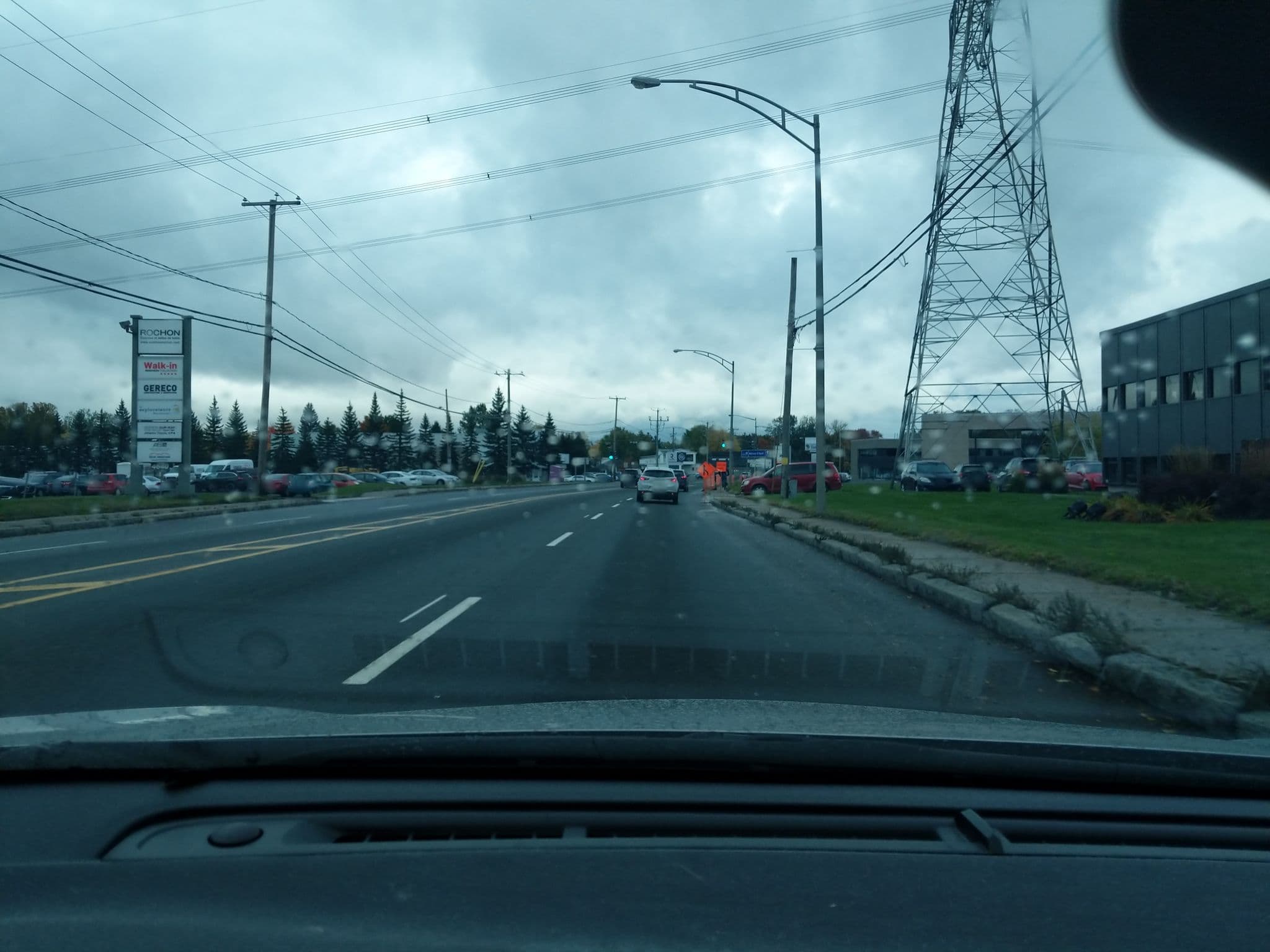 Street view near Global Réservation, L'Ancienne-Lorette — © daudrain (CC BY-SA · Mapillary)