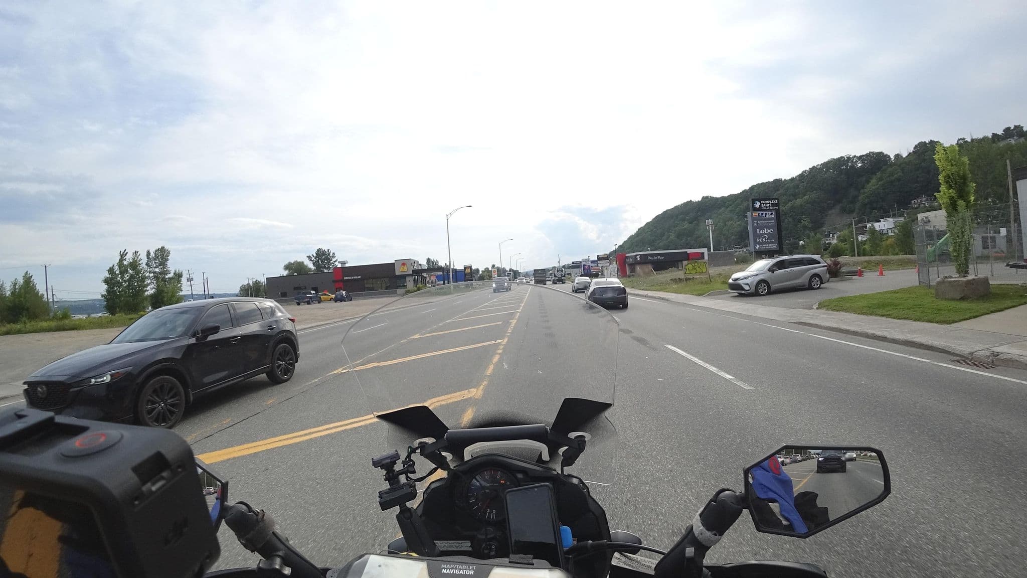 Street view near Manoir Ste-Anne, Beaupré — © michelcouturemotomcm (CC BY-SA · Mapillary)