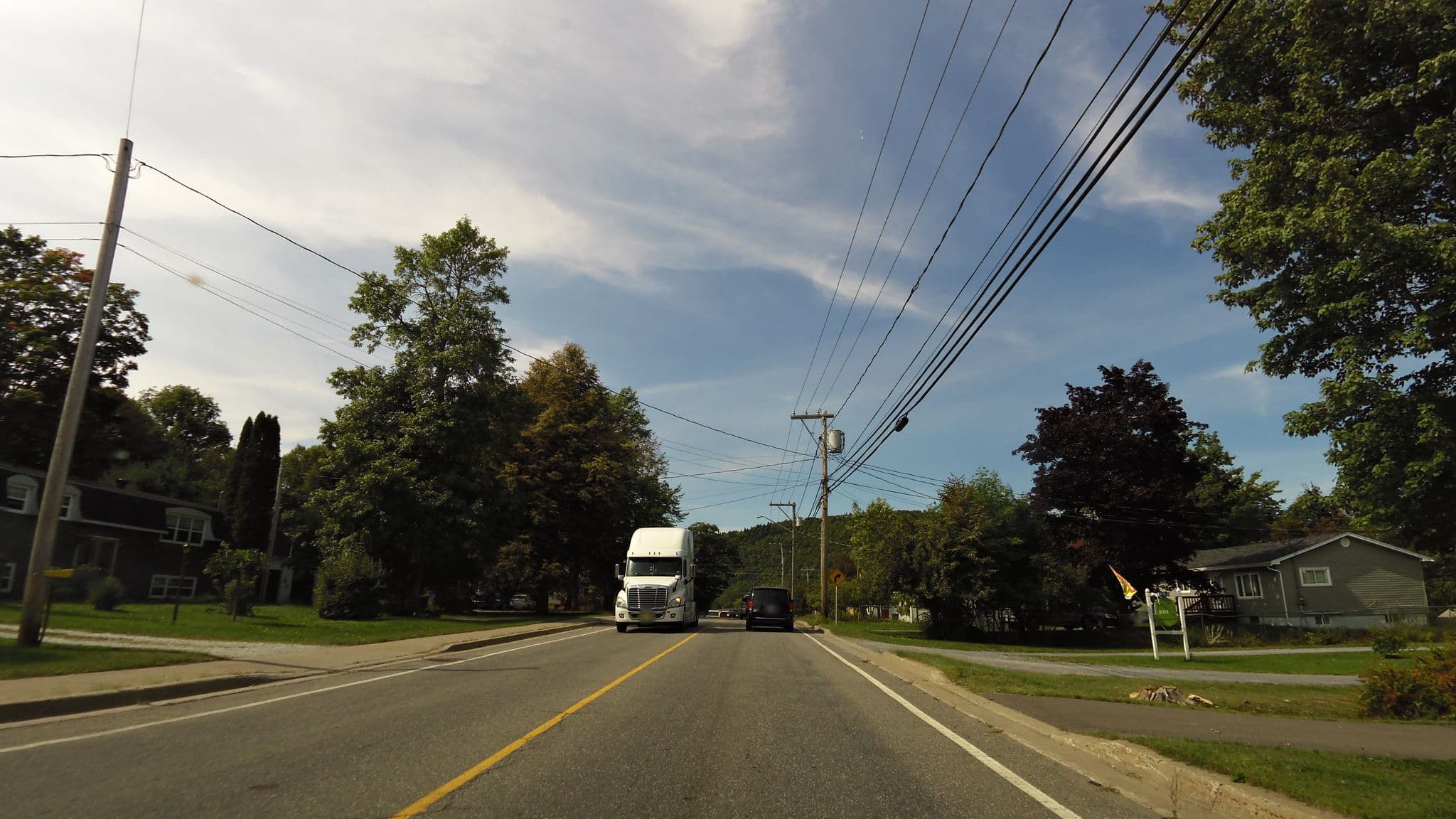 Street view near Bamara Inn, Hampton — © bootprint (CC BY-SA · Mapillary)
