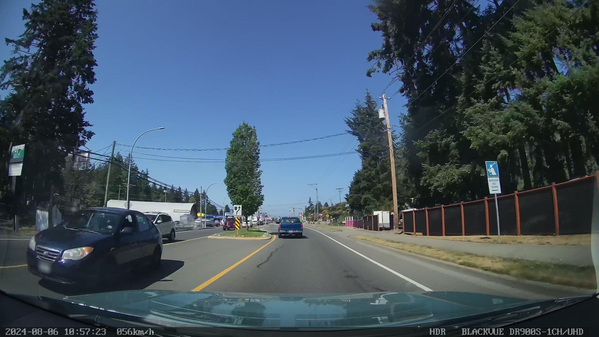 Street view near Englishman River Motel, Parksville — © davidmetcalfe (CC BY-SA · Mapillary)