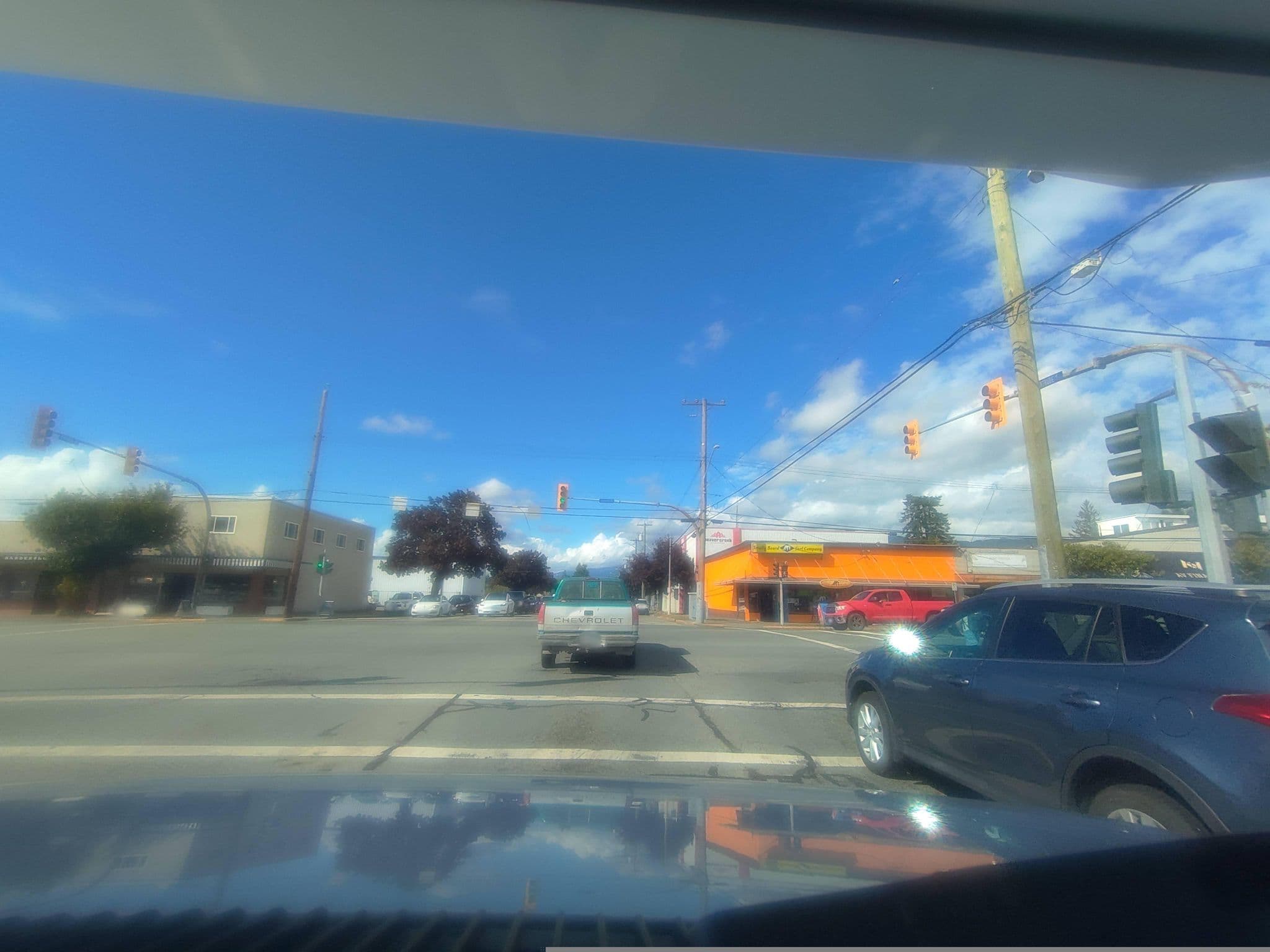 Street view near Port Alberni, Port Alberni — © kibour (CC BY-SA · Mapillary)