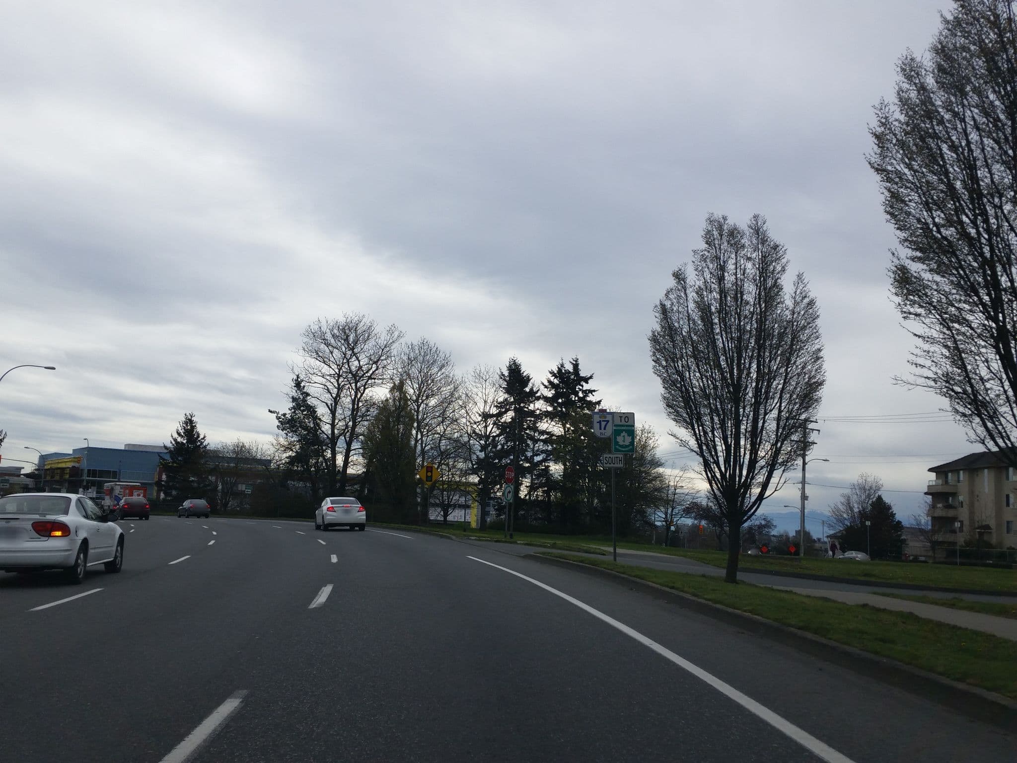 Street view near Deertrail, Saanich Core — © rps333 (CC BY-SA · Mapillary)