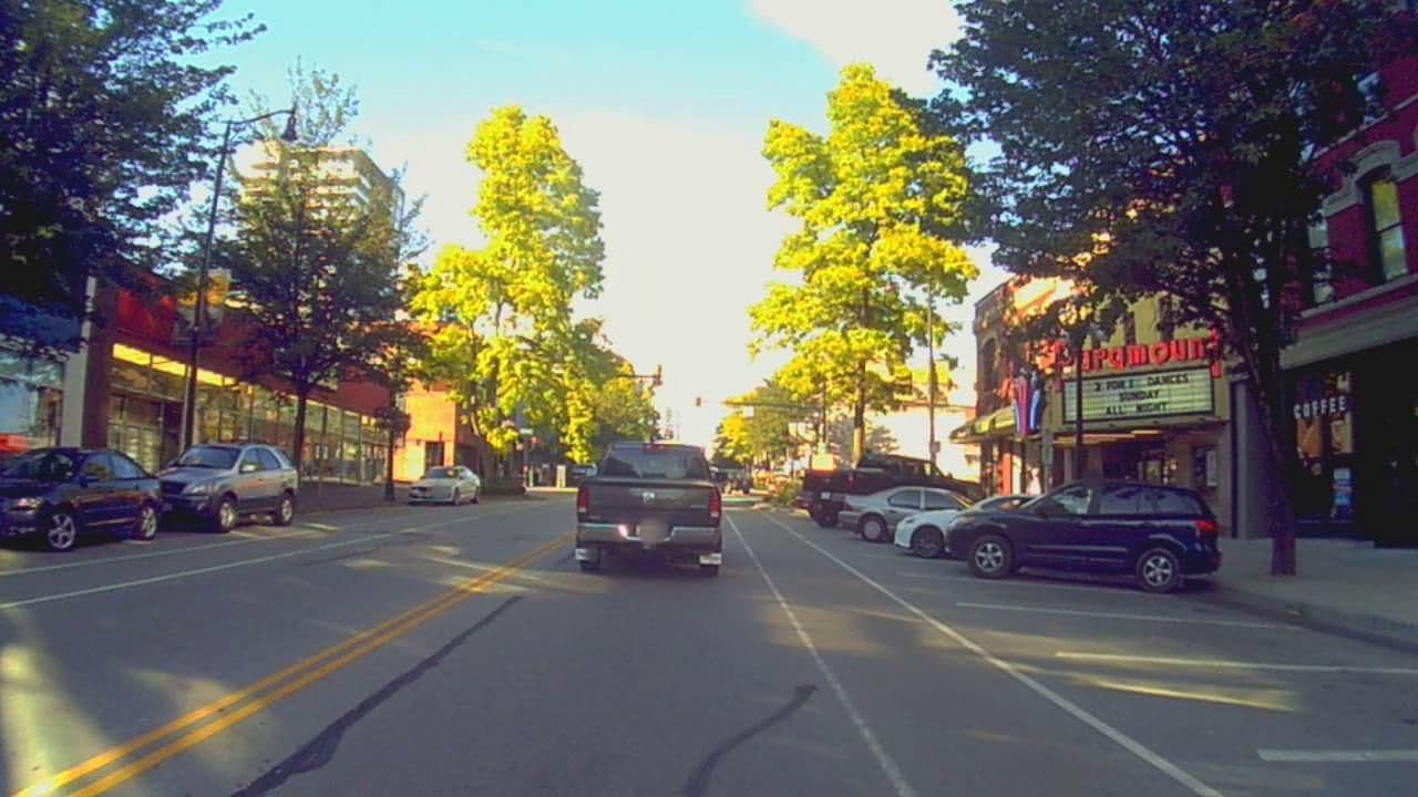 Street view near Windjammer Hotel, New Westminster — © pnorman (CC BY-SA · Mapillary)