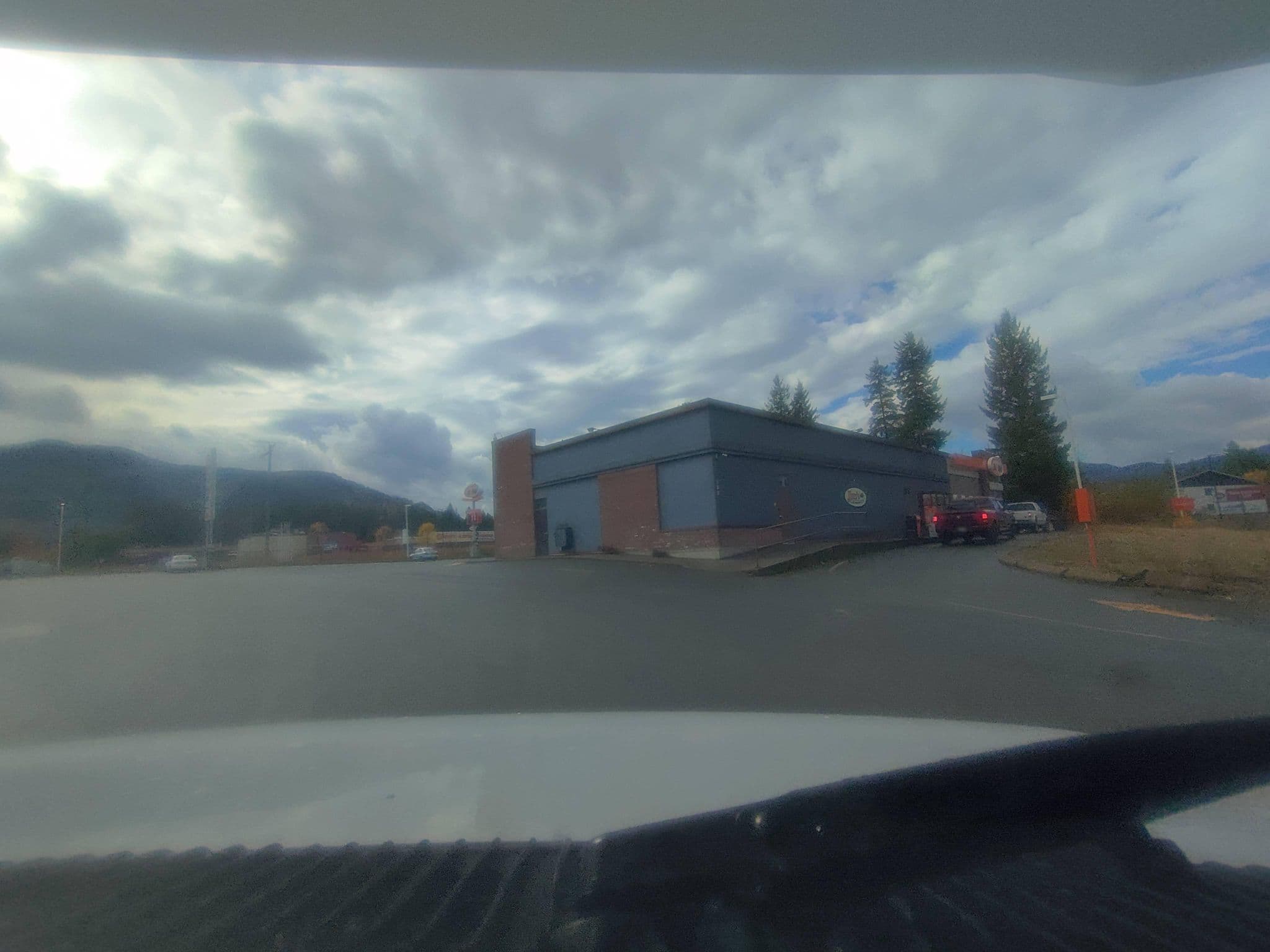 Street view near Best Western Plus, Clearwater — © kibour (CC BY-SA · Mapillary)