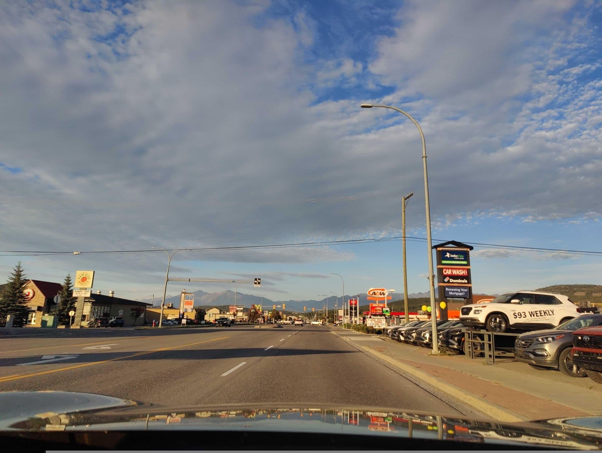 Street view near Looney County Inn, Cranbrook — © elphix (CC BY-SA · Mapillary)