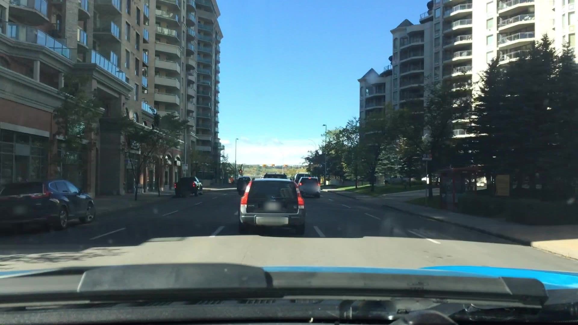Street view near Premiere Suites, Downtown West End — © lvl5 (CC BY-SA · Mapillary)