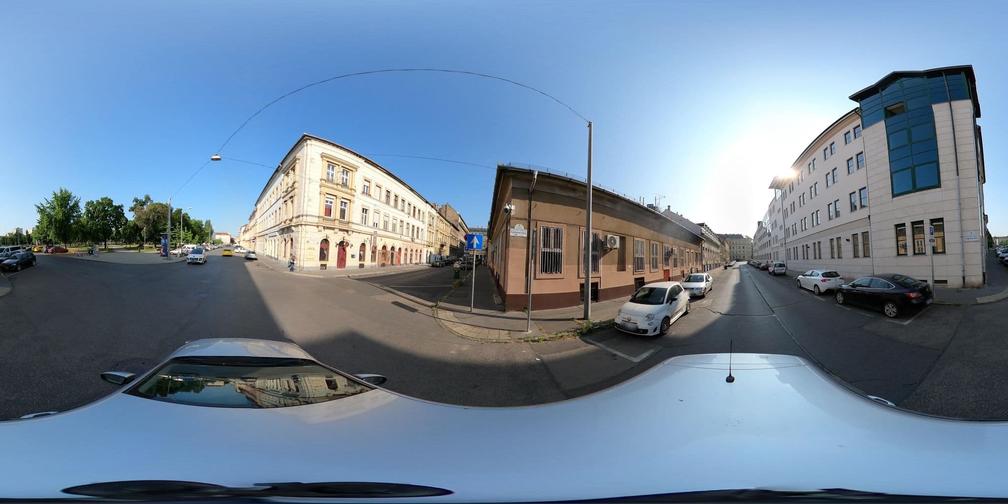 Street view near Mediterranean Oasis, Népszínháznegyed — © vst (CC BY-SA · Mapillary)