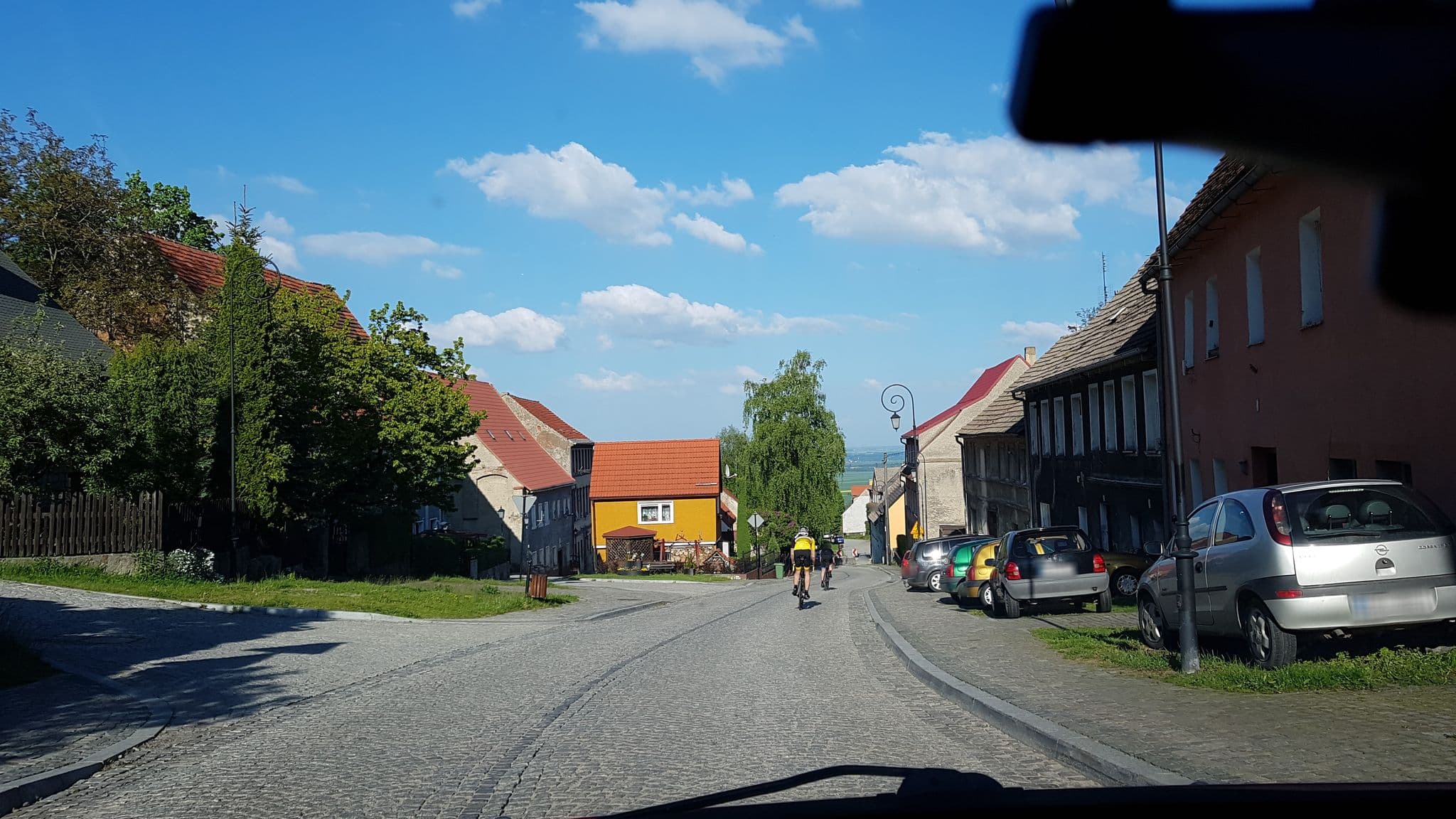 Street view near Dom Wypoczynkowy Pod Fortami, Stoszowice — © lukasz (CC BY-SA · Mapillary)
