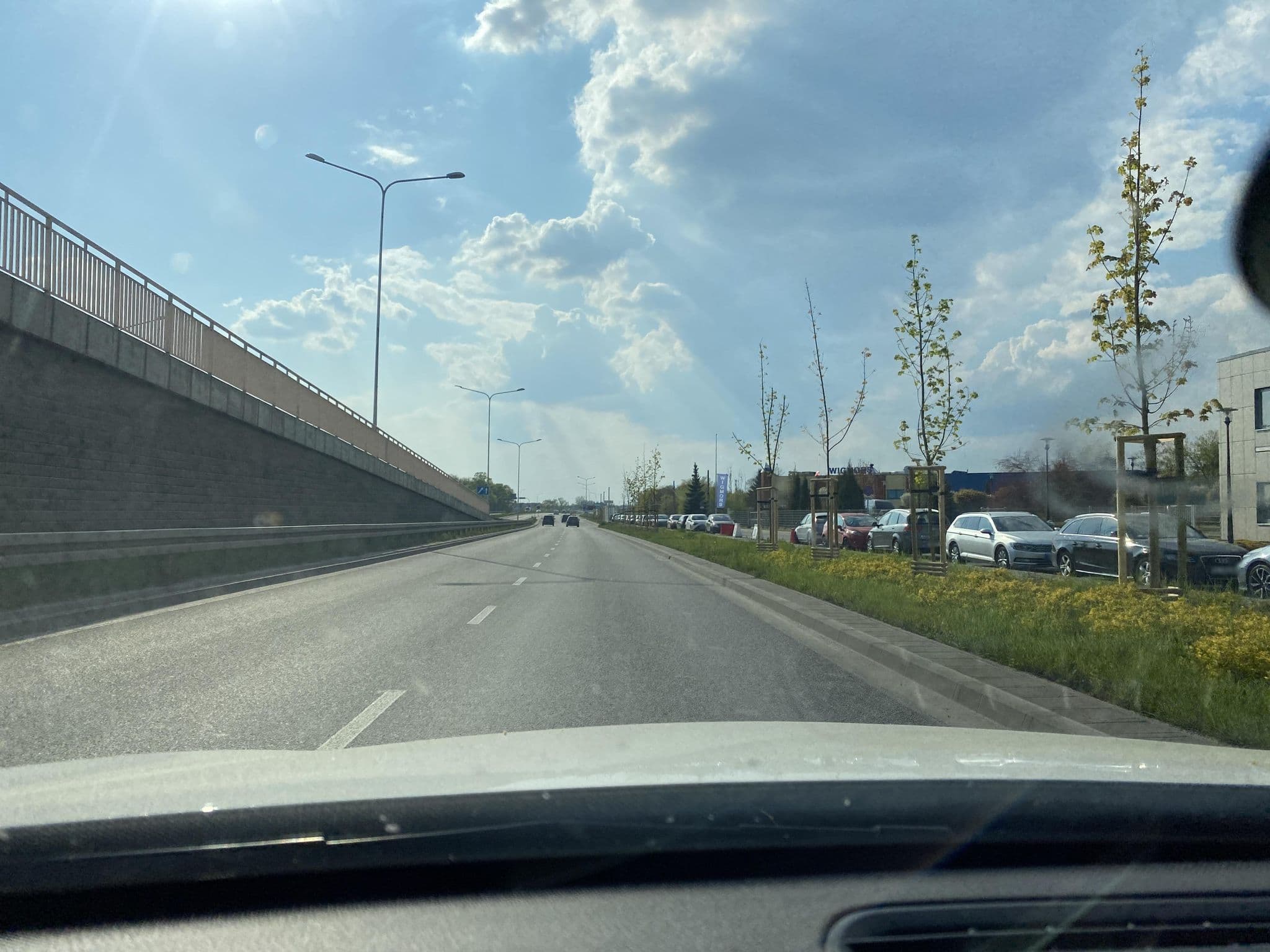 Street view near Globcar Motoryzac Przeds Usług Handl S.C. Makarski Bogdan i S-ka, Poświętne — © ttomek22 (CC BY-SA · Mapillary)