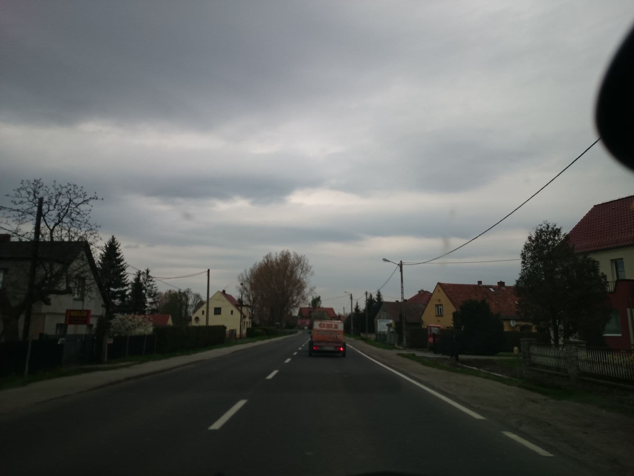 Street view near Noclegi Fikusówka Agnieszka Fikus-Oesterhaus, Winów — © lukasz (CC BY-SA · Mapillary)