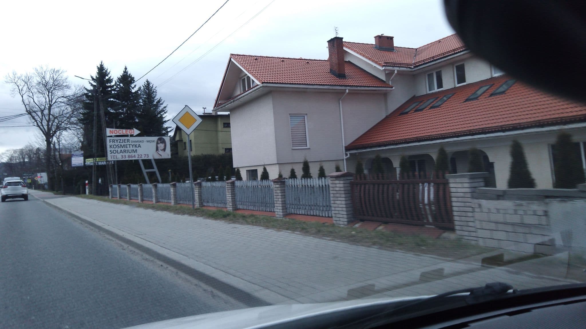 Street view near Azalia. Ośrodek wczasowy, Węgierska Górka — © sq9nit (CC BY-SA · Mapillary)