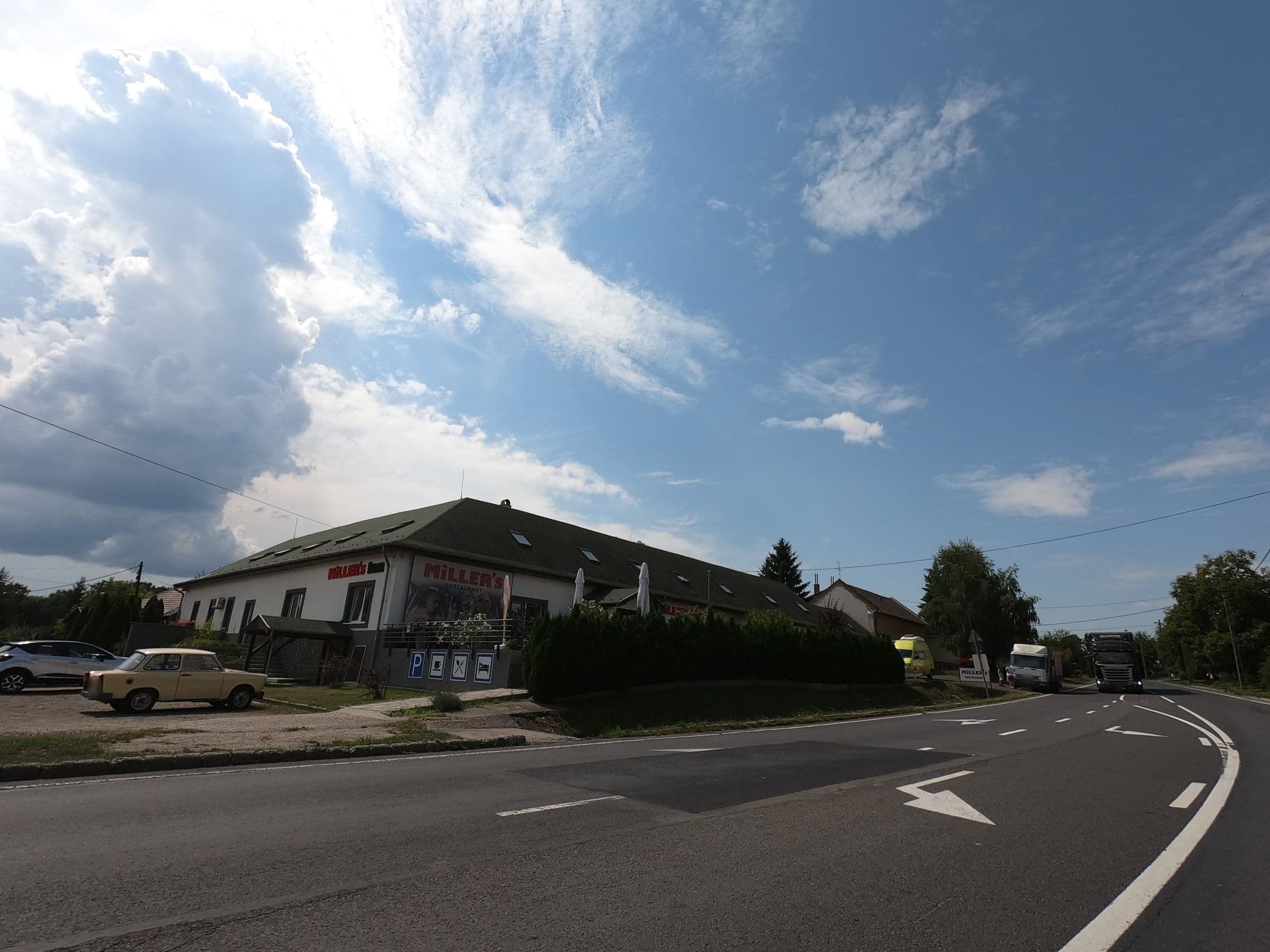 Street view near Miller's Inn, Nagyoroszi — © richlv (CC BY-SA · Mapillary)