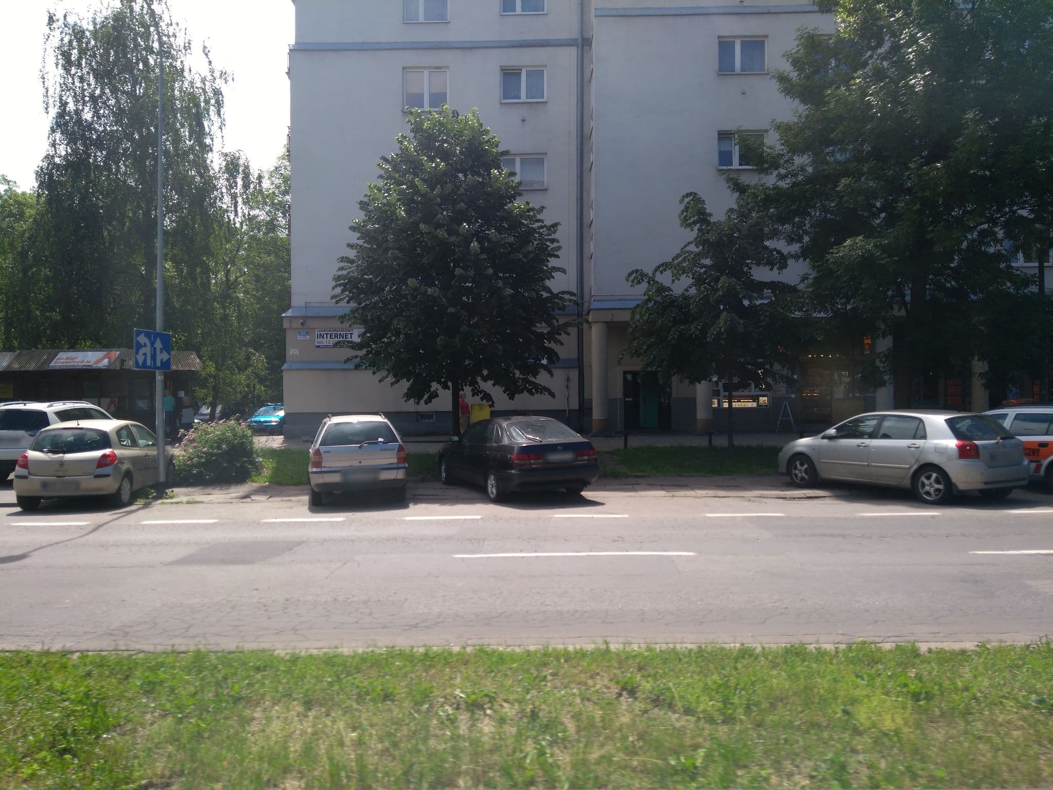 Street view near Krakowskie Hostele Sp. z o.o., Bieńczyce — © remonet (CC BY-SA · Mapillary)