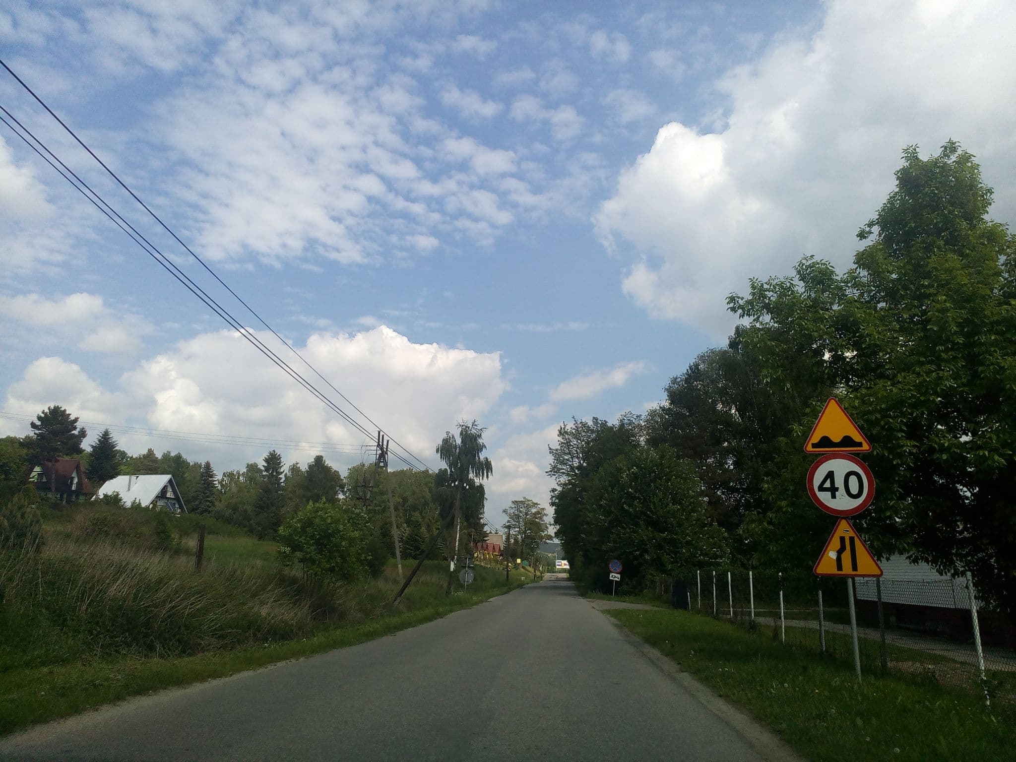 Street view near Słoneczny Gródek Active Resort and Spa, Łososina Dolna — © snanek (CC BY-SA · Mapillary)