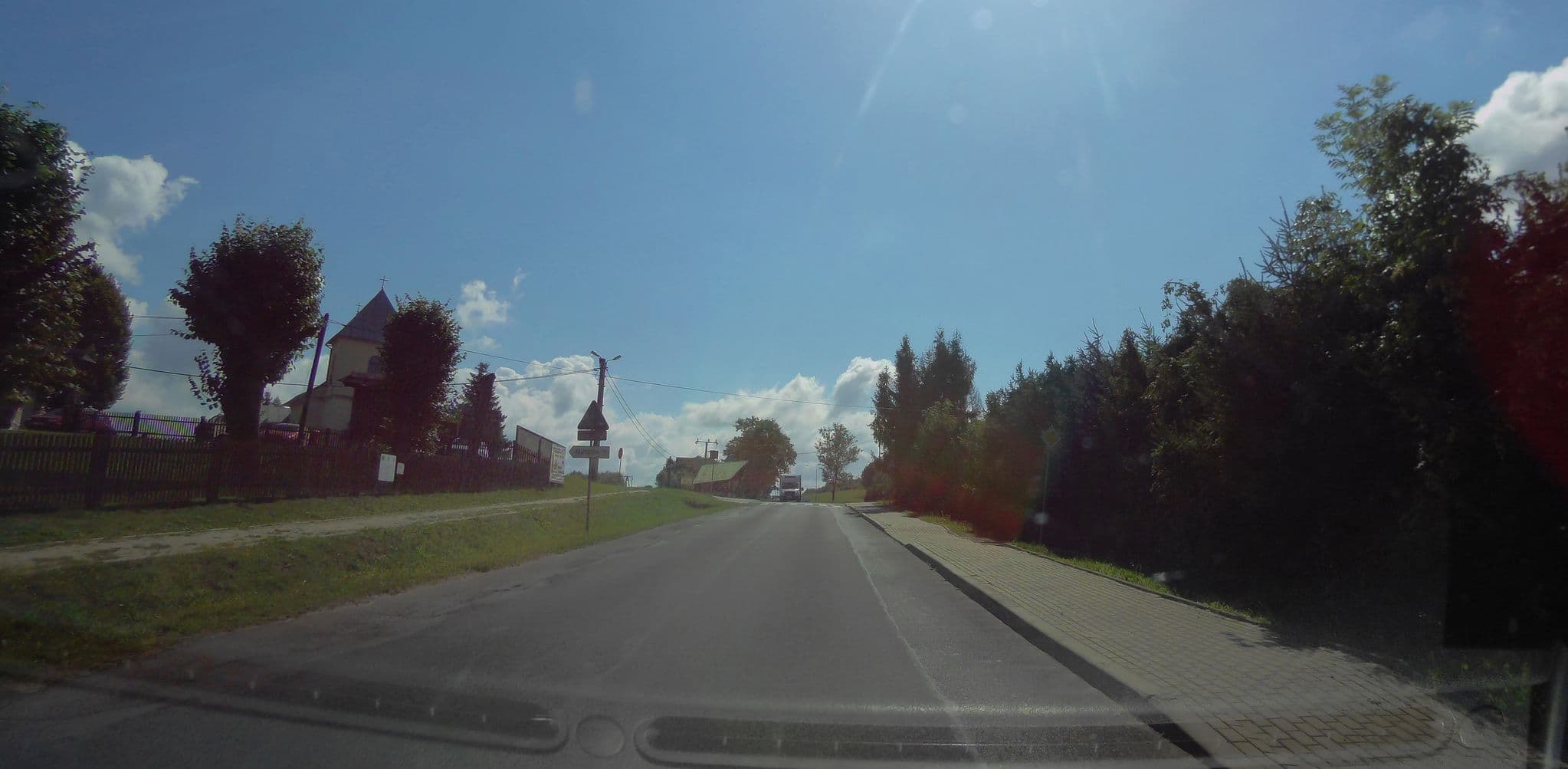 Street view near Beskidnik Paweł Grzybowski Pensjonat Usługi Przewodnickie, Uherce Mineralne — © sashabrava (CC BY-SA · Mapillary)