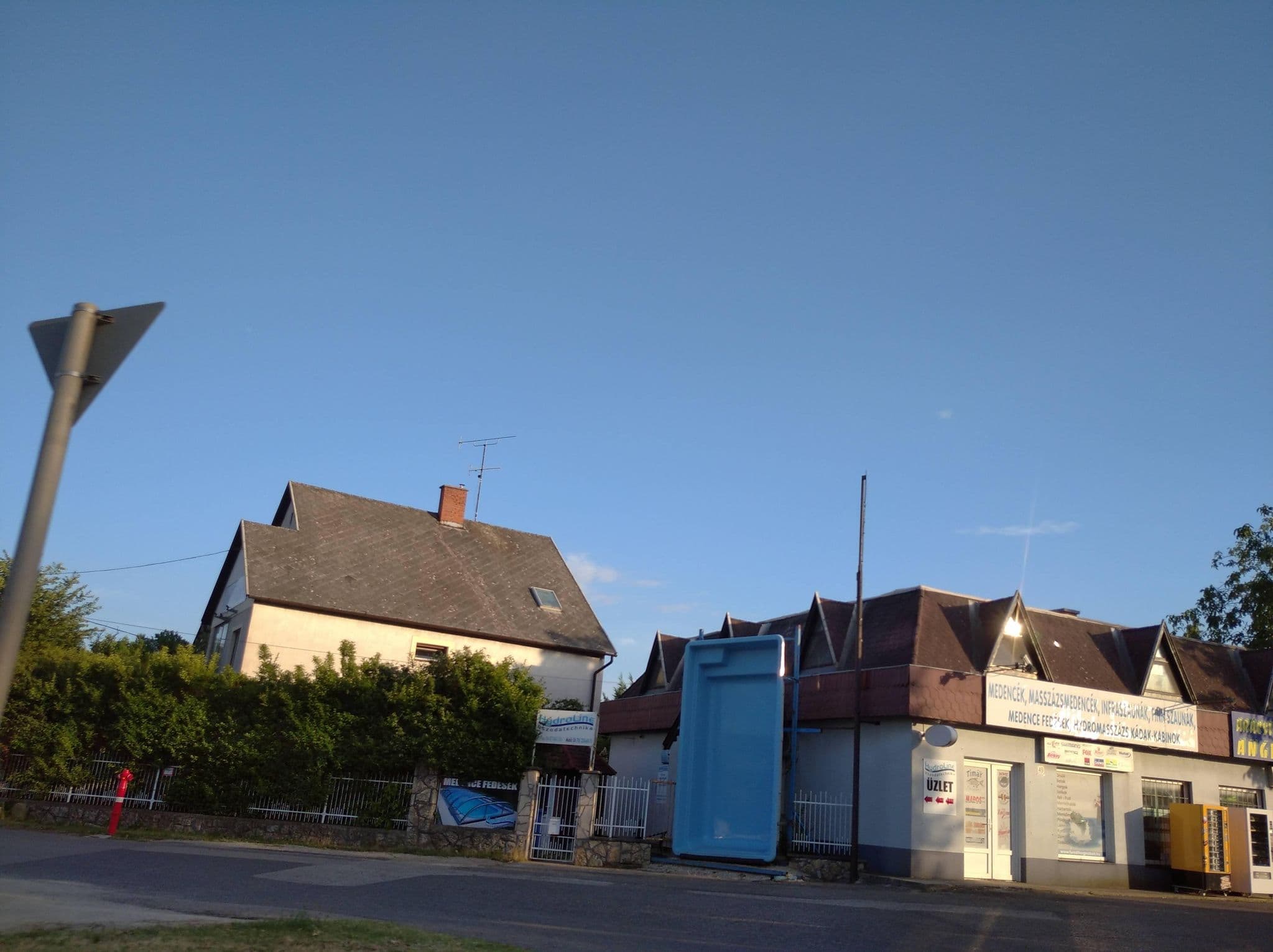 Street view near Kata Vendégház, Balatonfüred — © grozsa11 (CC BY-SA · Mapillary)