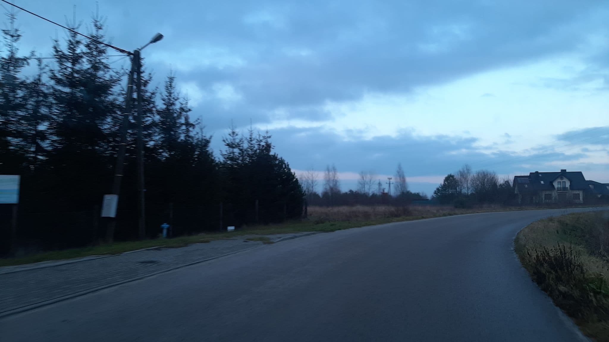 Street view near Zajazd Sosnowe Uroczysko, Firlej — © GiulianoMarcocelli (CC BY-SA · Mapillary)